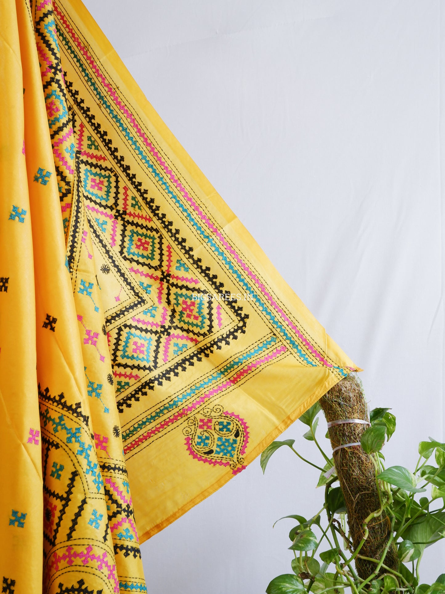 Kutchi/Gujarati Hand Embroidered Saree  | Blended Bangalore Silk / Art Silk | Yellow
