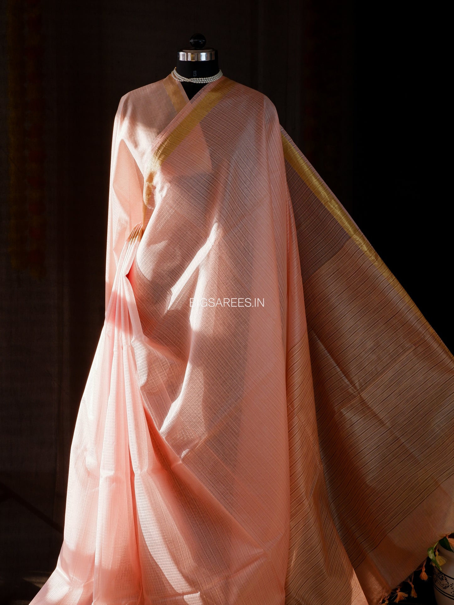 Beautifully crafted Jaishree silk Blend Saree |