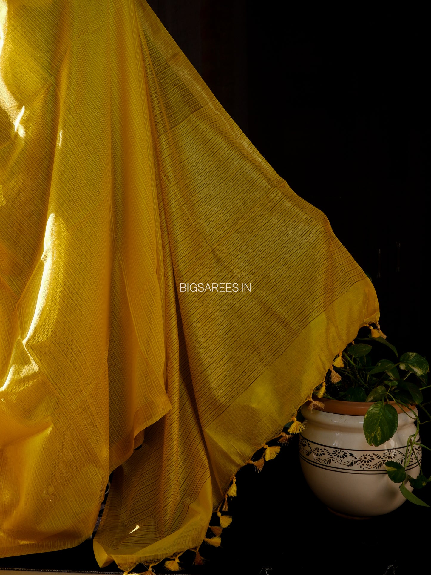 Beautifully crafted Jaishree silk Blend Saree |