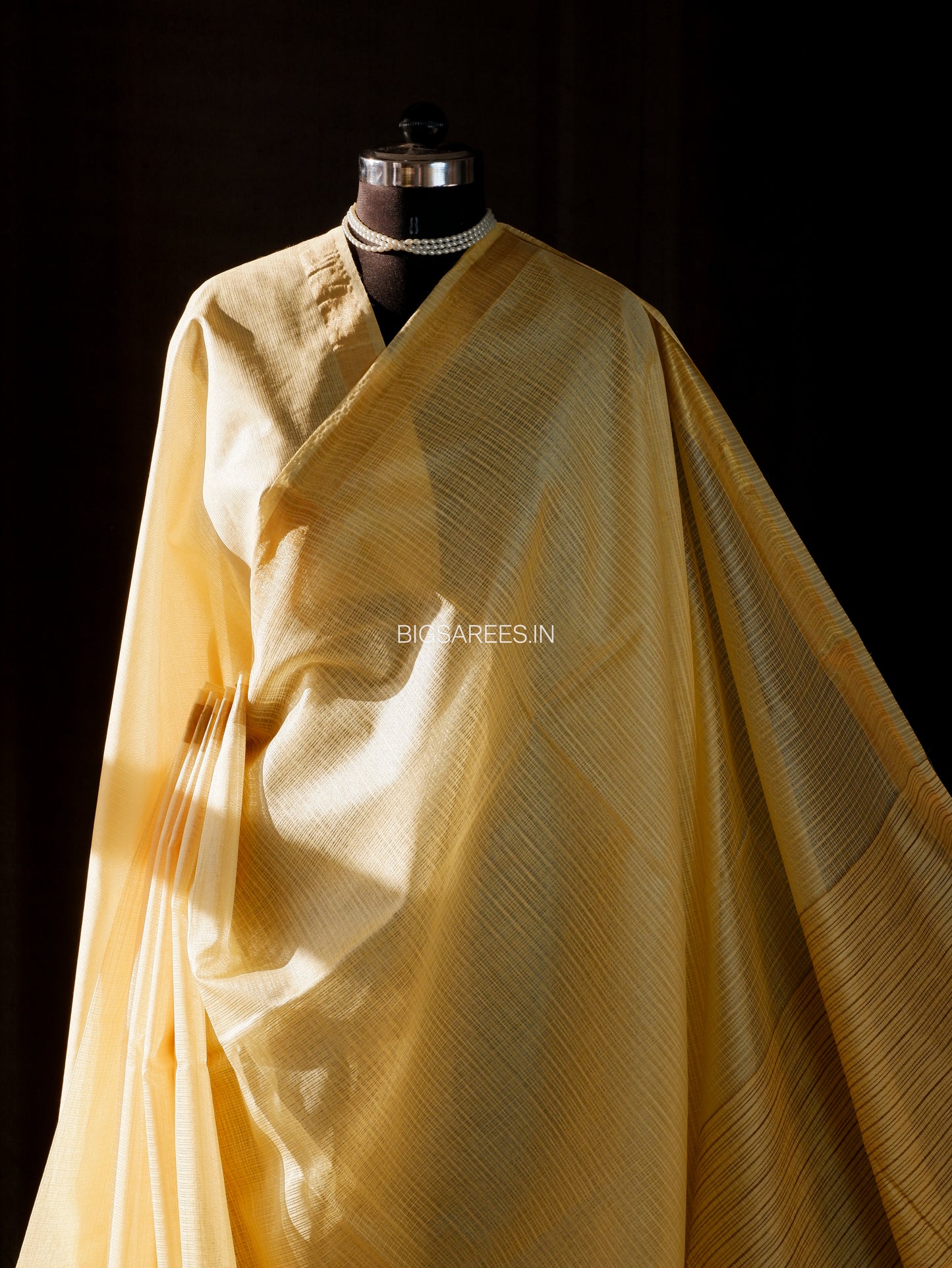 Beautifully crafted Jaishree silk Blend Saree |