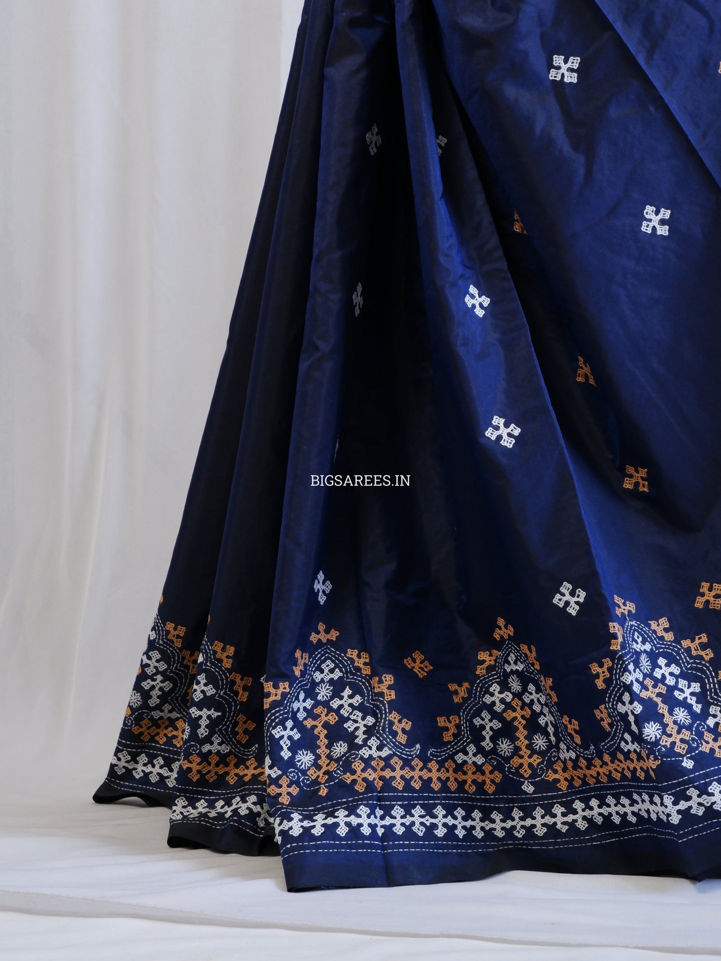 Kutchi/Gujarati Hand Embroidered Saree  | Blended Bangalore Silk / Art Silk | Dark blue