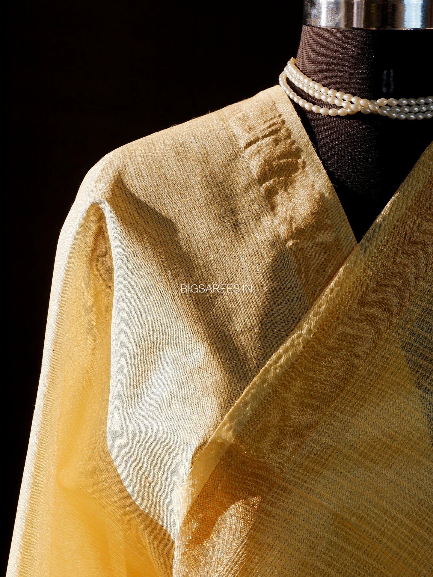 Beautifully crafted Jaishree silk Blend Saree |