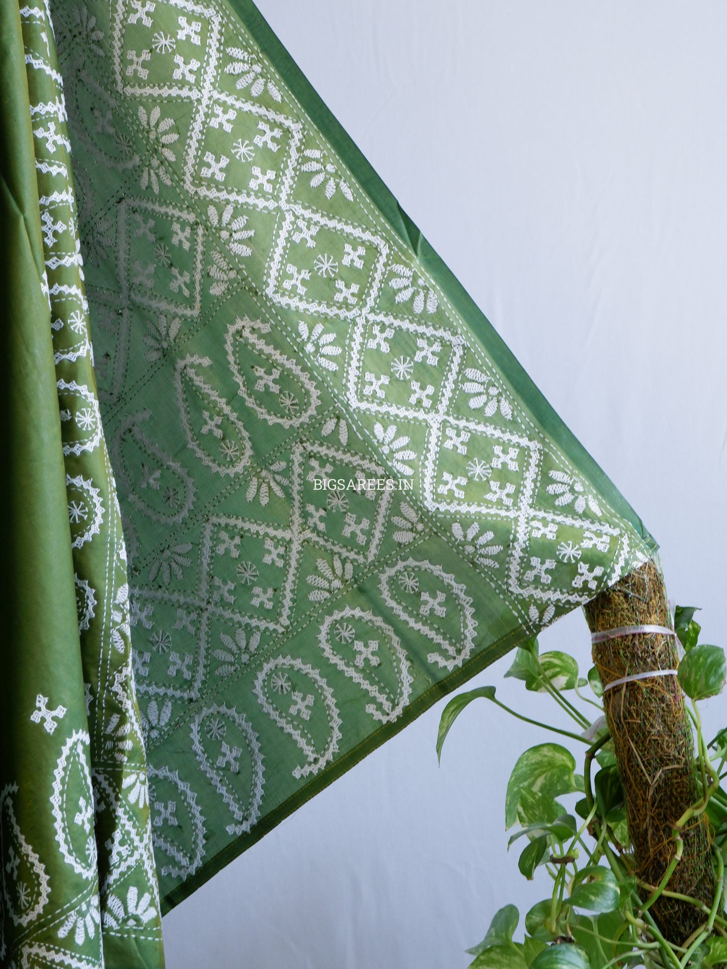 Kutchi/Gujarati Hand Embroidered Saree  | Blended Bangalore Silk / Art Silk | Green