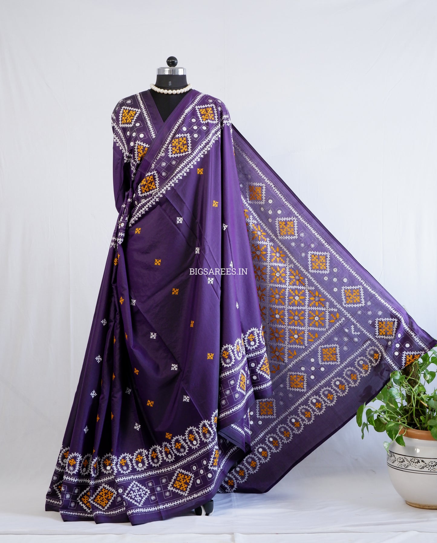 Kutchi/Gujarati Hand Embroidered Saree  | Blended Bangalore Silk / Art Silk | Dark Violet