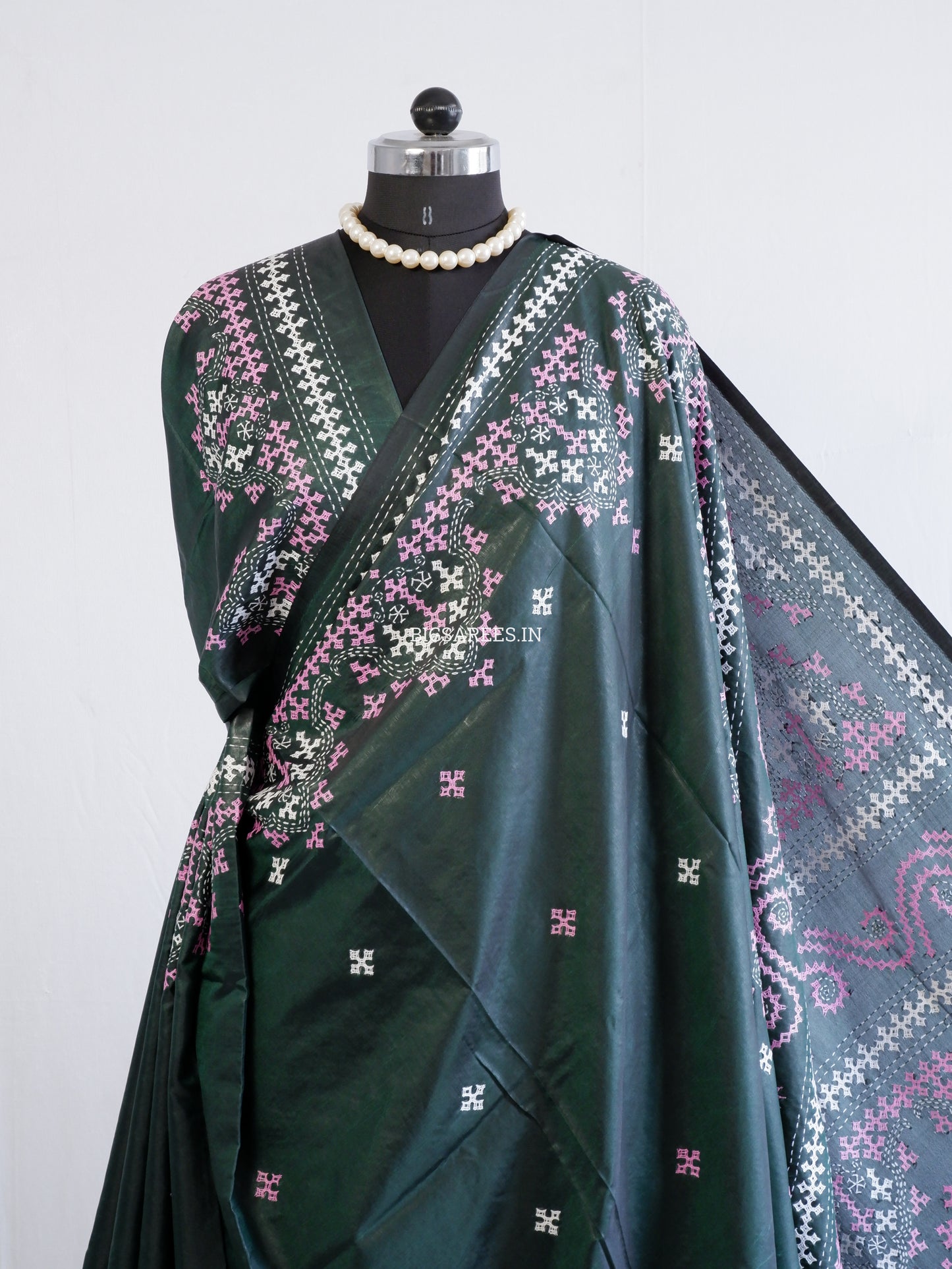 Kutchi/Gujarati Hand Embroidered Saree  | Blended Bangalore Silk / Art Silk | Forest Green
