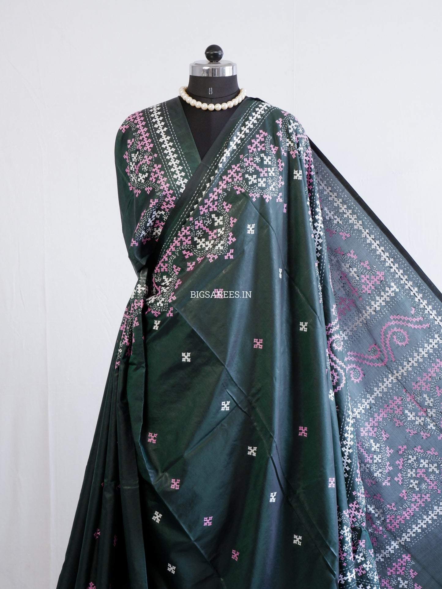 Kutchi/Gujarati Hand Embroidered Saree  | Blended Bangalore Silk / Art Silk | Forest Green