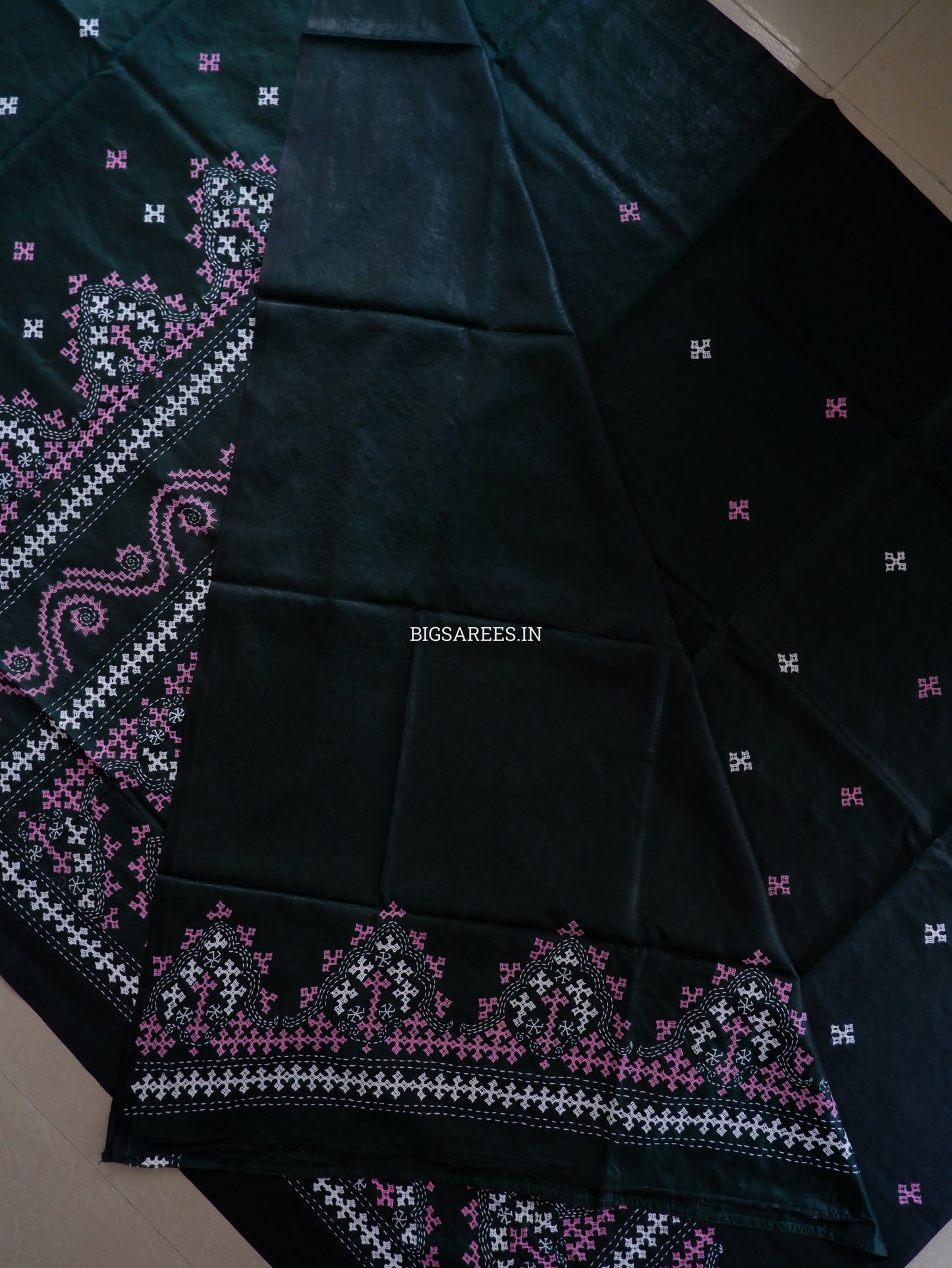 Kutchi/Gujarati Hand Embroidered Saree  | Blended Bangalore Silk / Art Silk | Forest Green