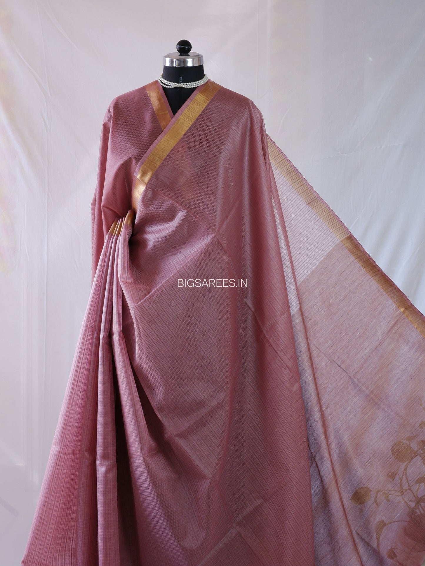 Beautifully crafted Jaishree silk Blend Saree |