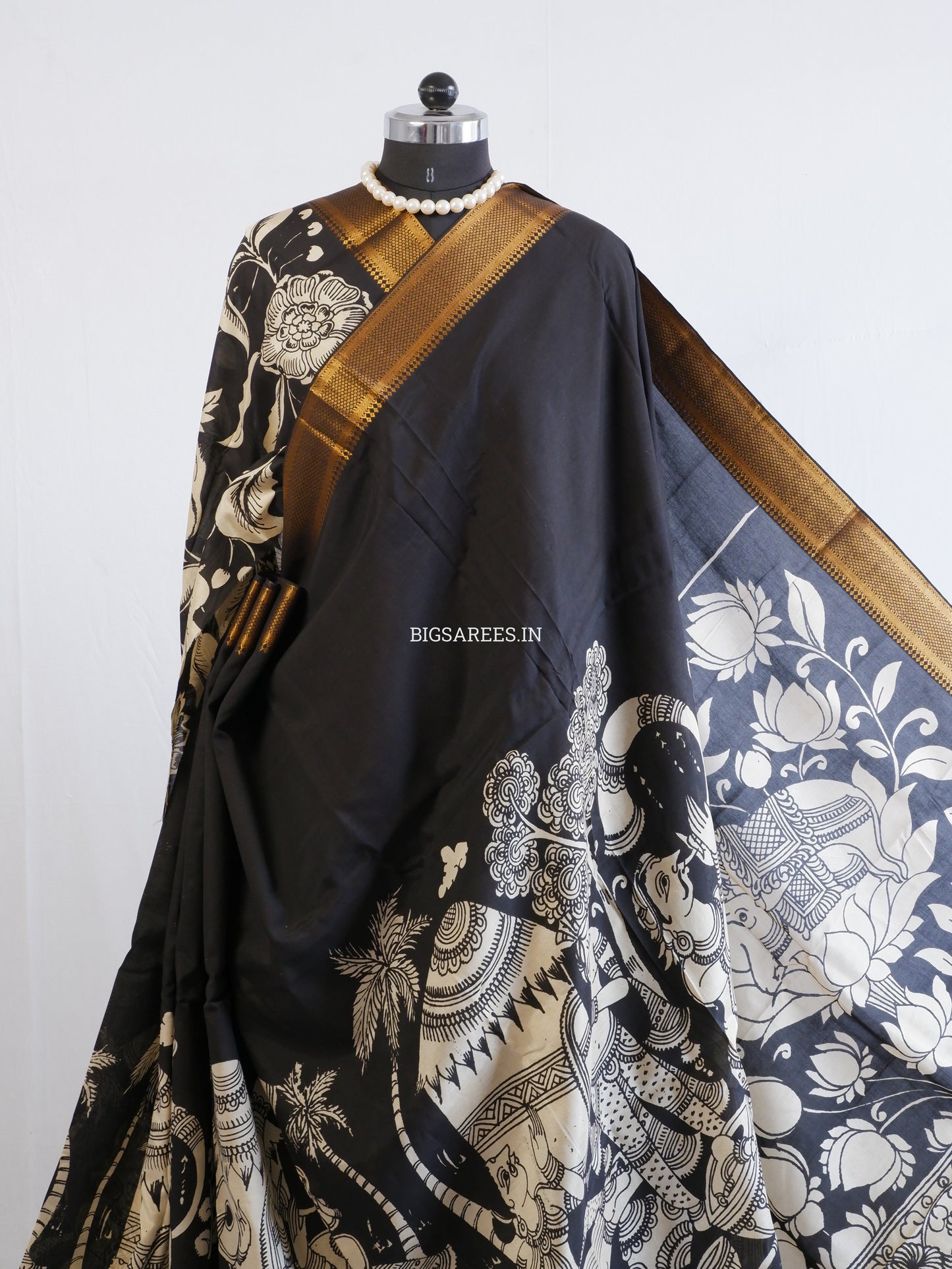 Pen Kalamkari Hand-Painted Saree with Blouse | Mangalgiri Silk | Black & White