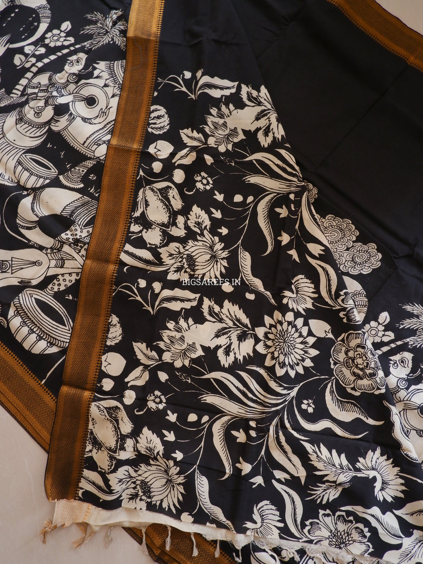 Pen Kalamkari Hand-Painted Saree with Blouse | Mangalgiri Silk | Black & White