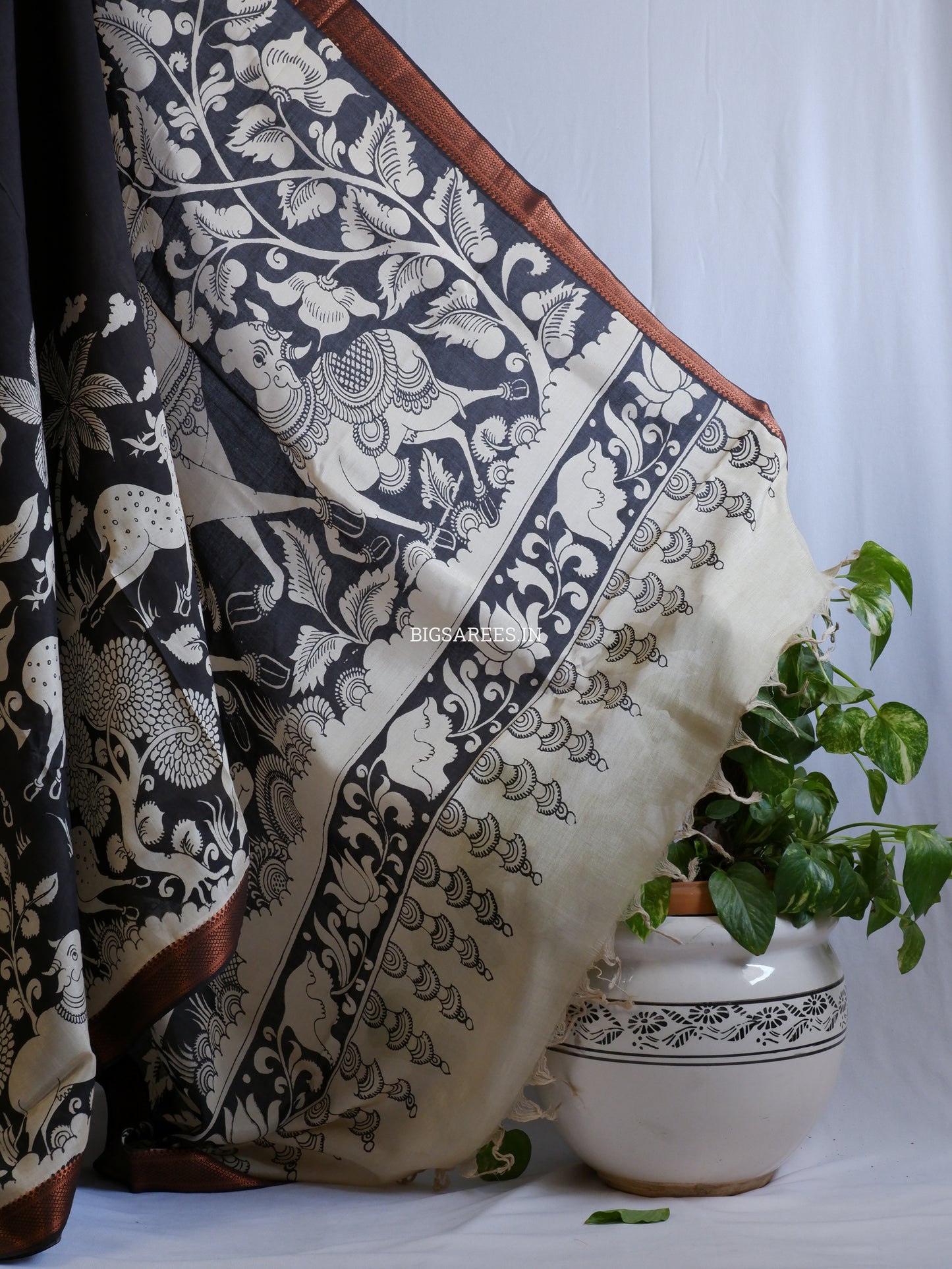 Pen Kalamkari Hand-Painted Saree with Blouse | Mangalgiri Silk | Black & White