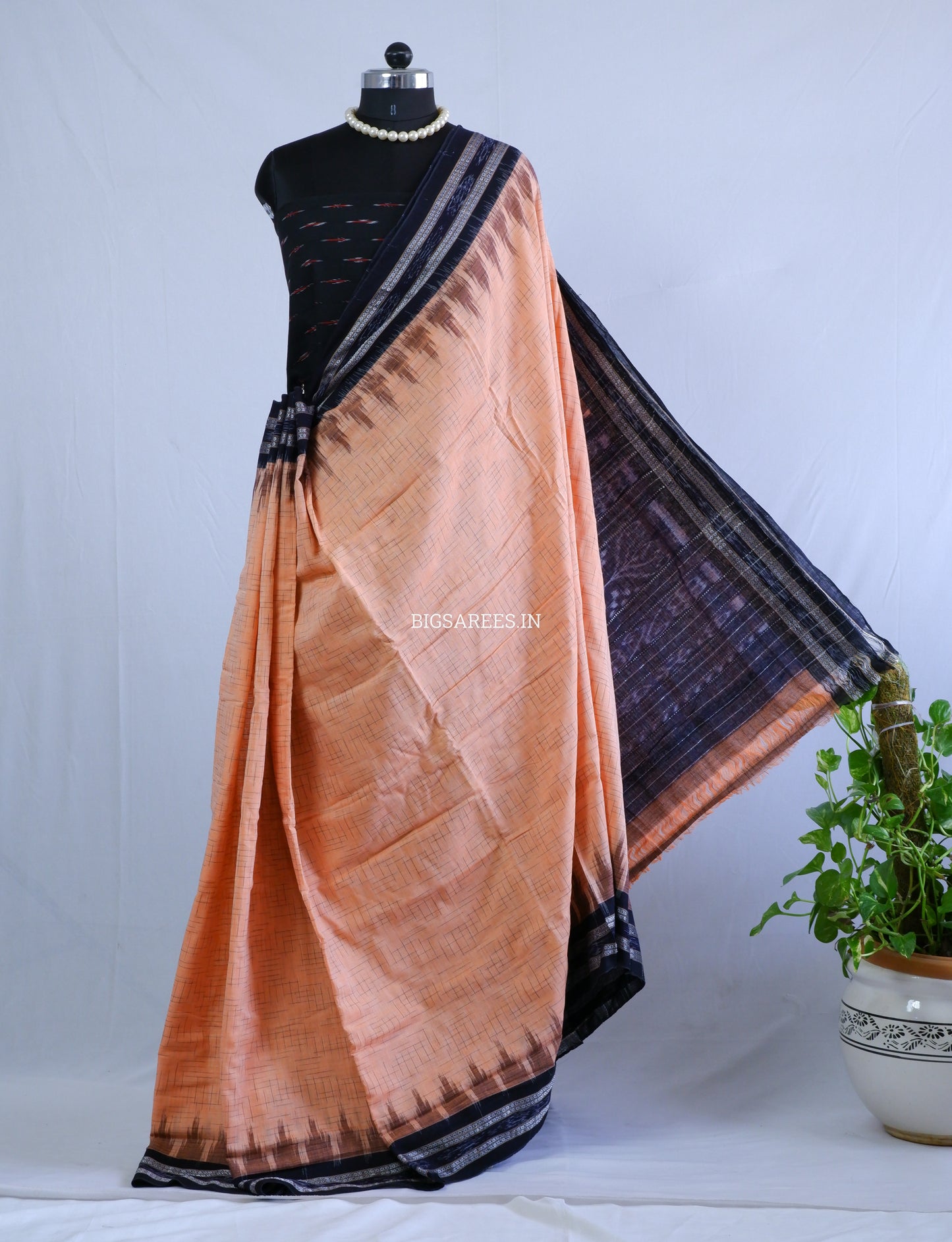Sambalpuri Ikat Handwoven Saree | Cotton | Pale Orange