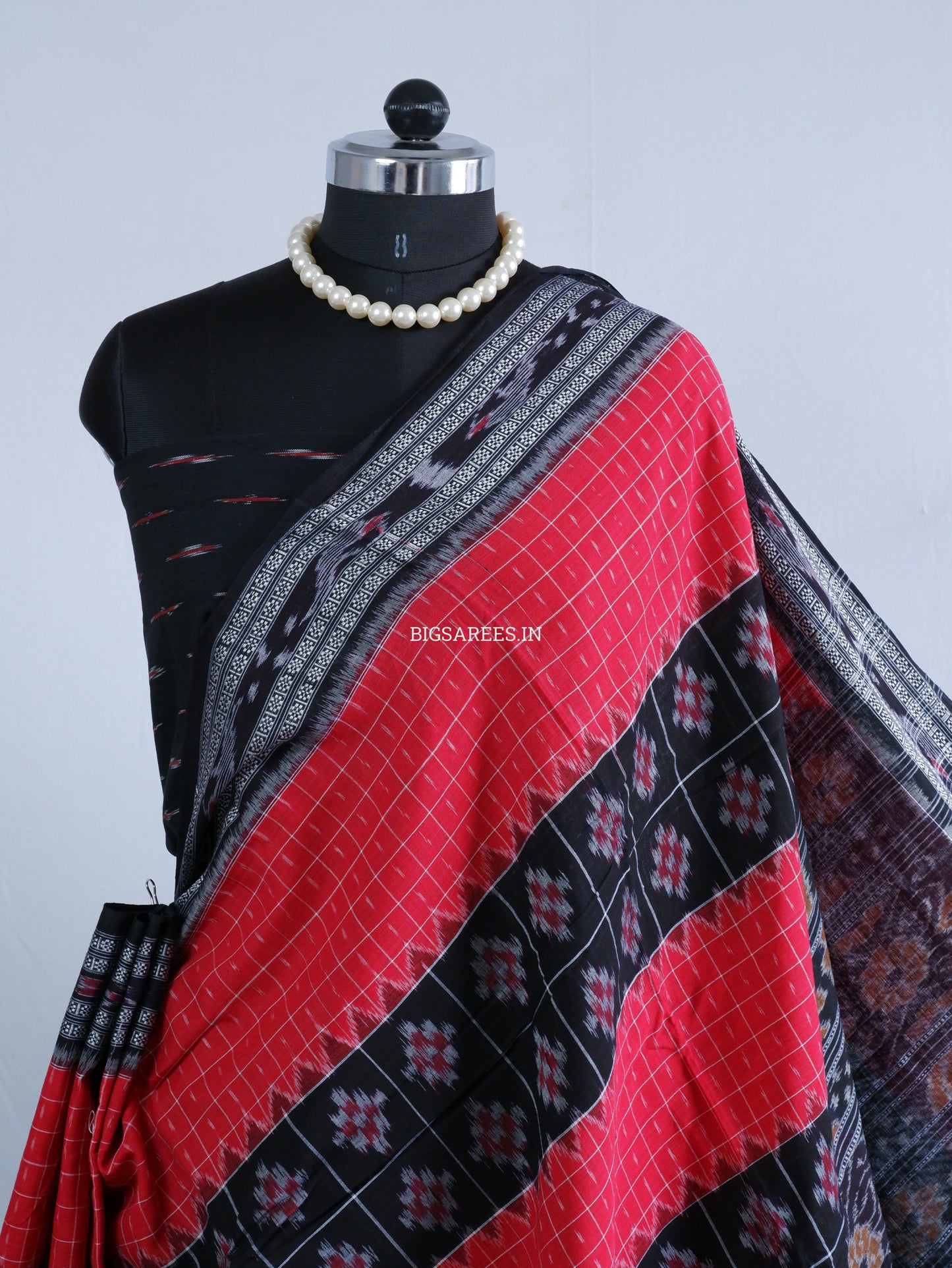 Sambalpuri Ikat Handwoven Saree | Cotton | Red/Black