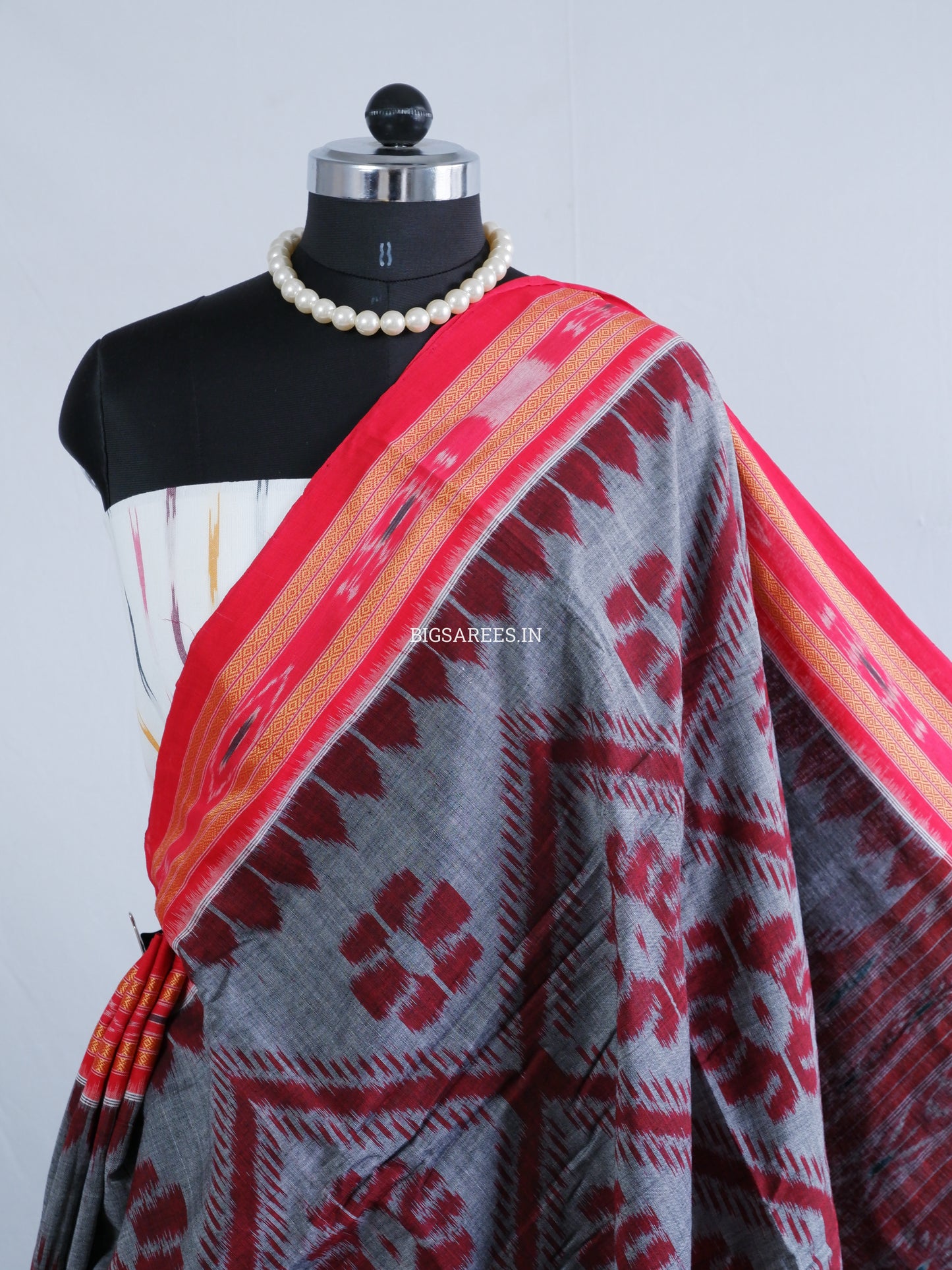 Sambalpuri Ikat Handwoven Saree | Cotton | Grey