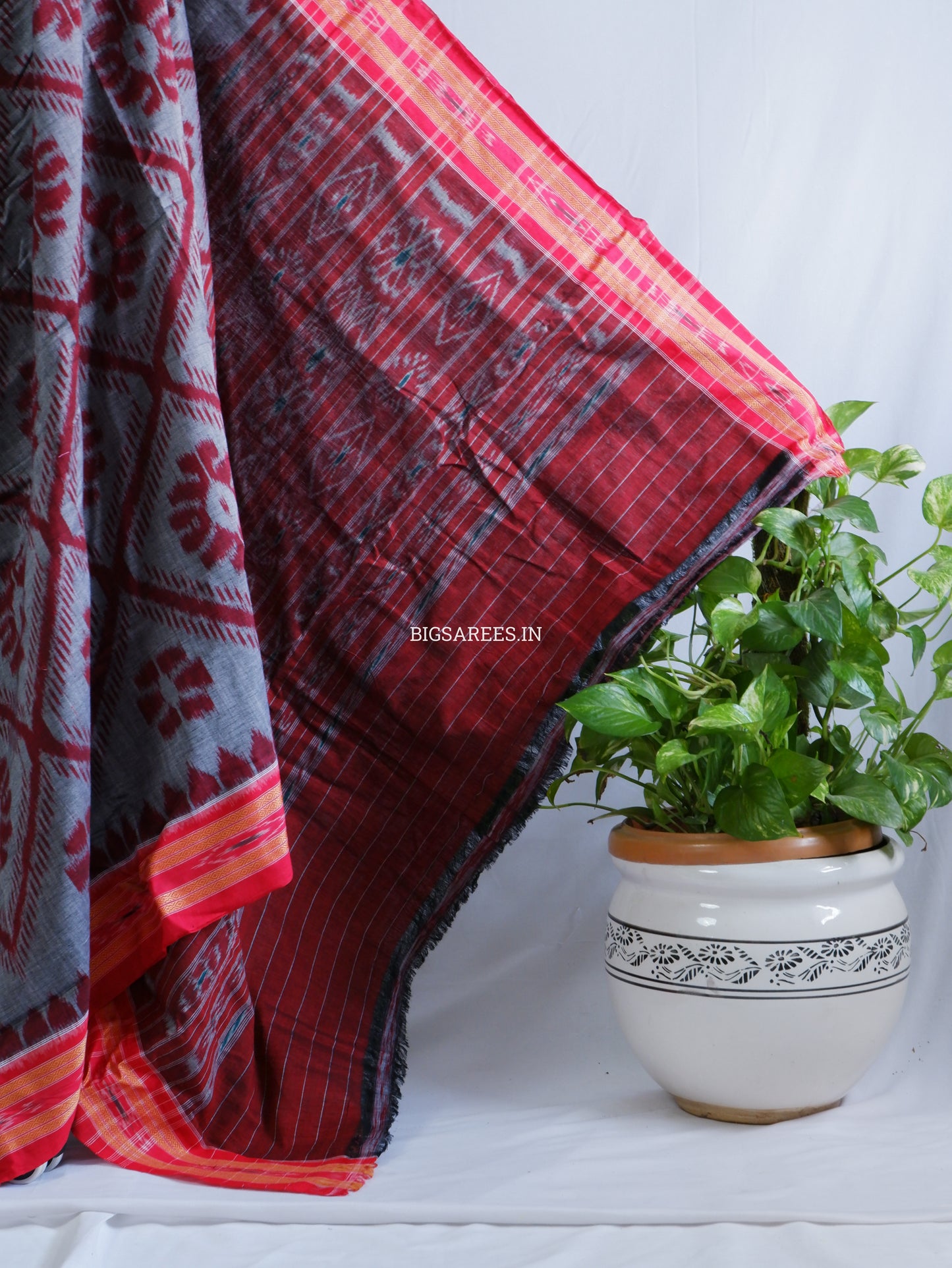 Sambalpuri Ikat Handwoven Saree | Cotton | Grey
