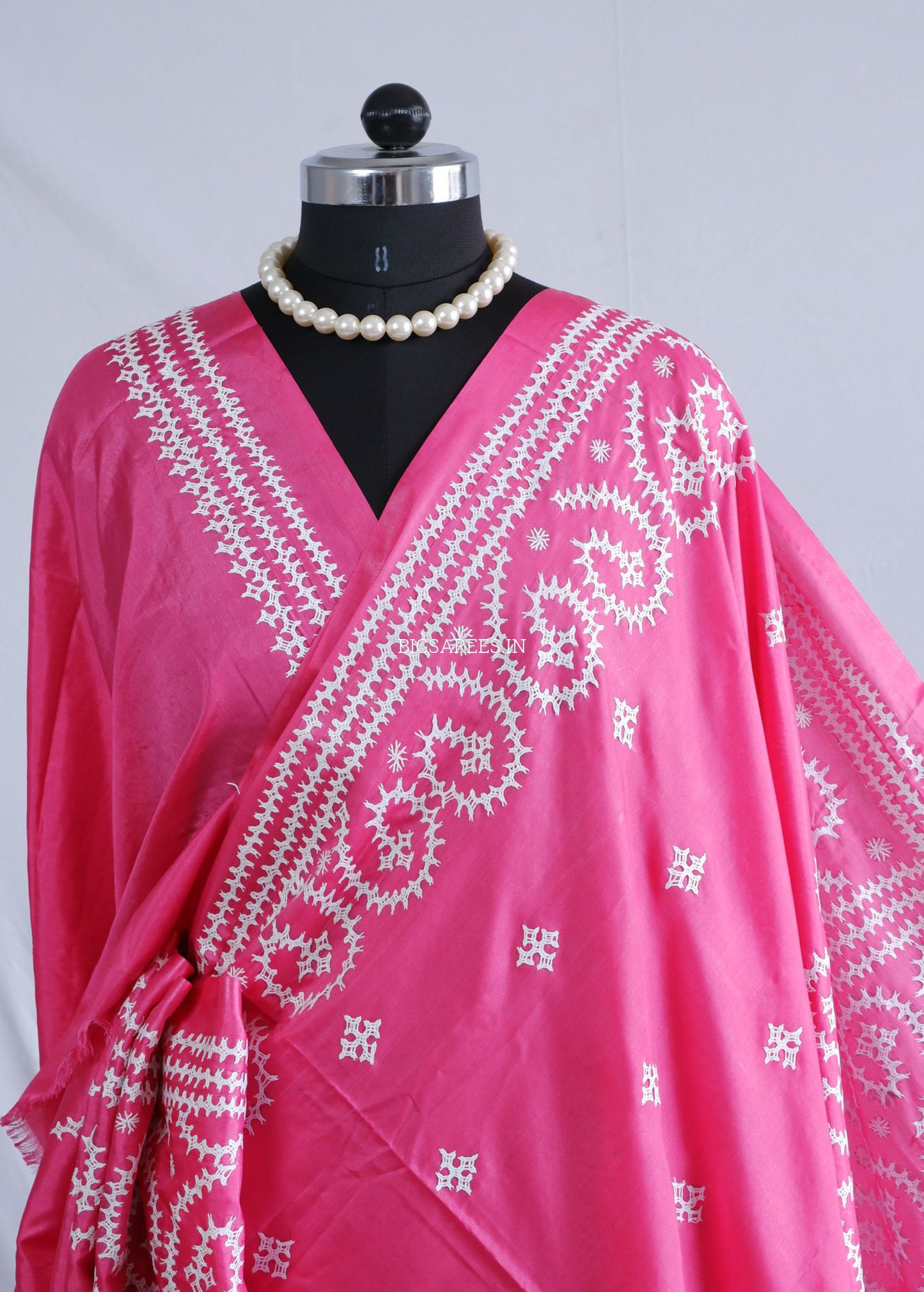 Kutchi/Gujarati Hand Embroidered Saree  | Blended Bangalore Silk / Art Silk | Pink