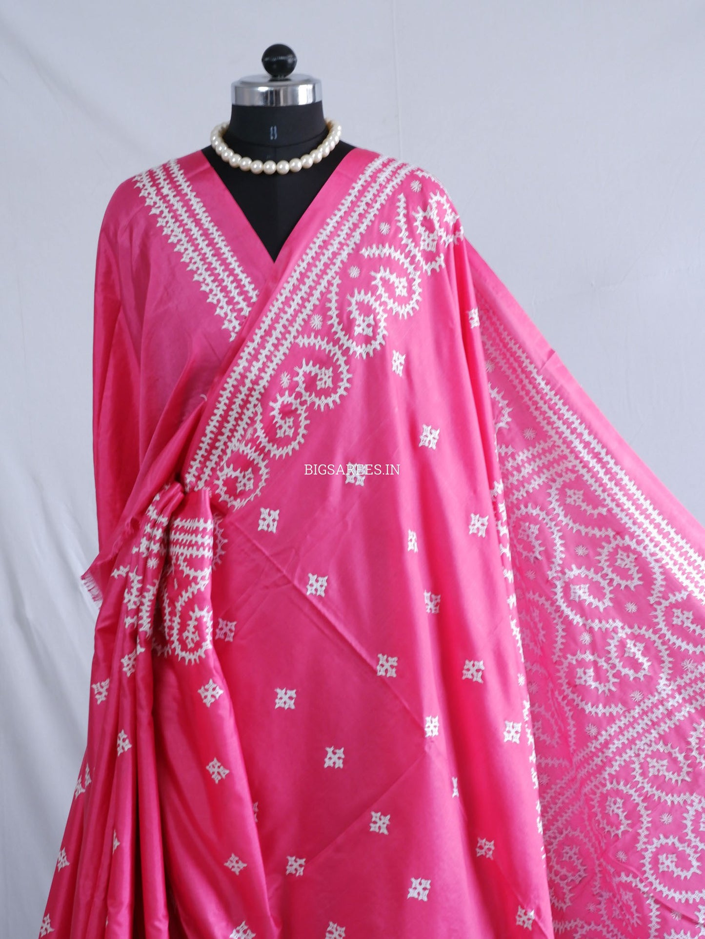 Kutchi/Gujarati Hand Embroidered Saree  | Blended Bangalore Silk / Art Silk | Pink