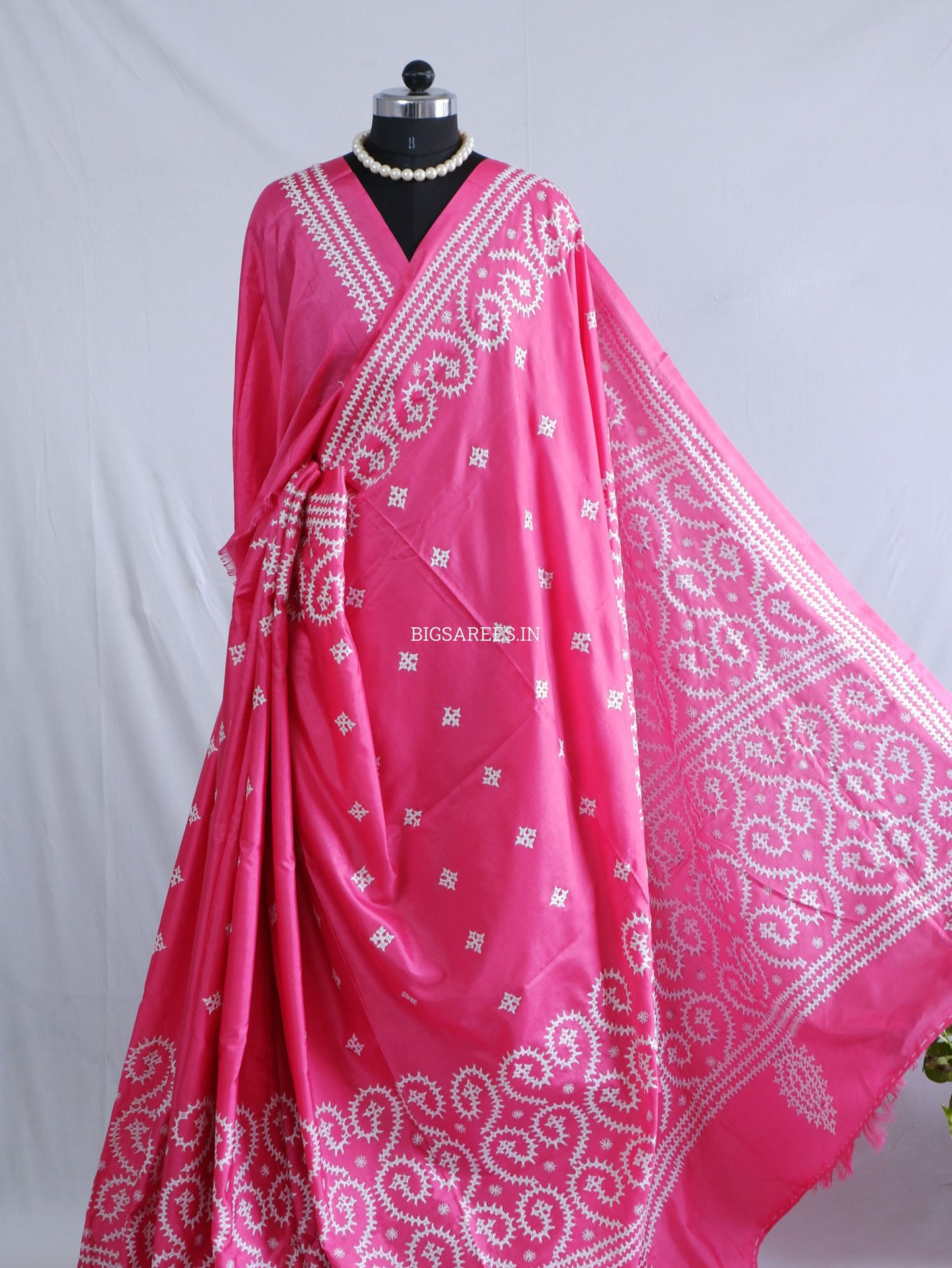 Kutchi/Gujarati Hand Embroidered Saree  | Blended Bangalore Silk / Art Silk | Pink