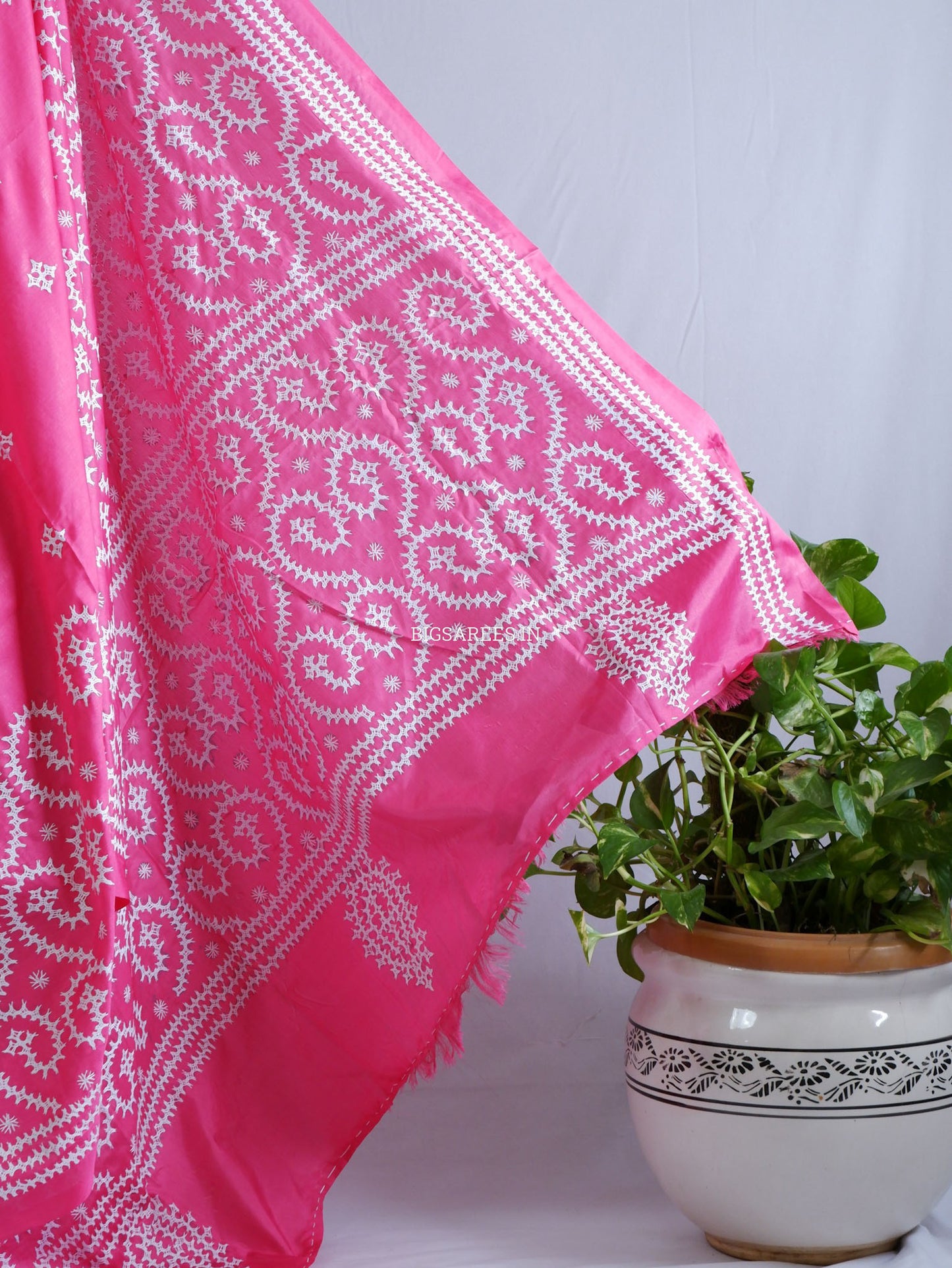 Kutchi/Gujarati Hand Embroidered Saree  | Blended Bangalore Silk / Art Silk | Pink