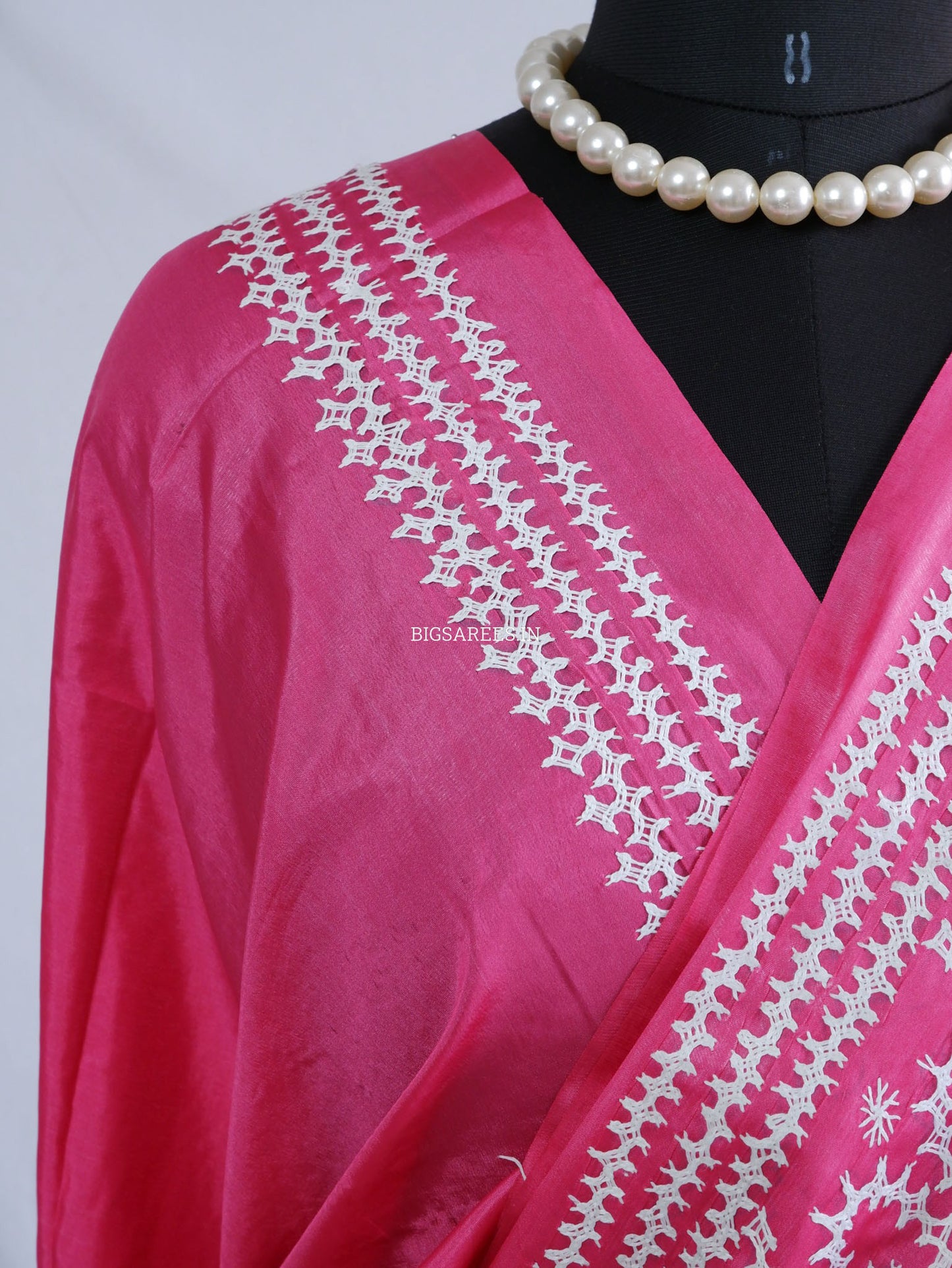 Kutchi/Gujarati Hand Embroidered Saree  | Blended Bangalore Silk / Art Silk | Pink