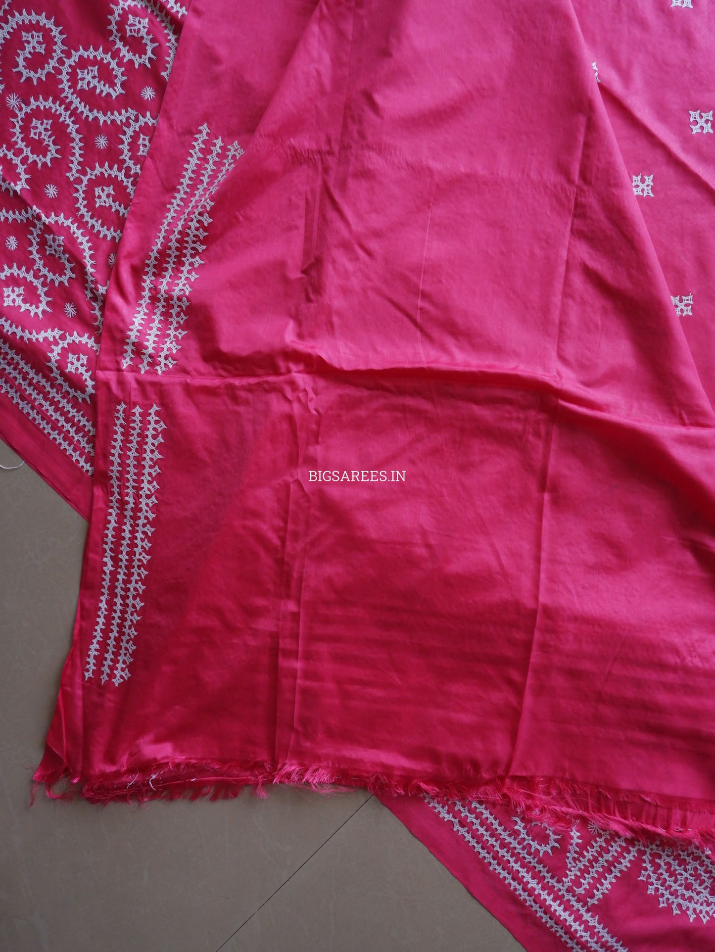 Kutchi/Gujarati Hand Embroidered Saree  | Blended Bangalore Silk / Art Silk | Pink