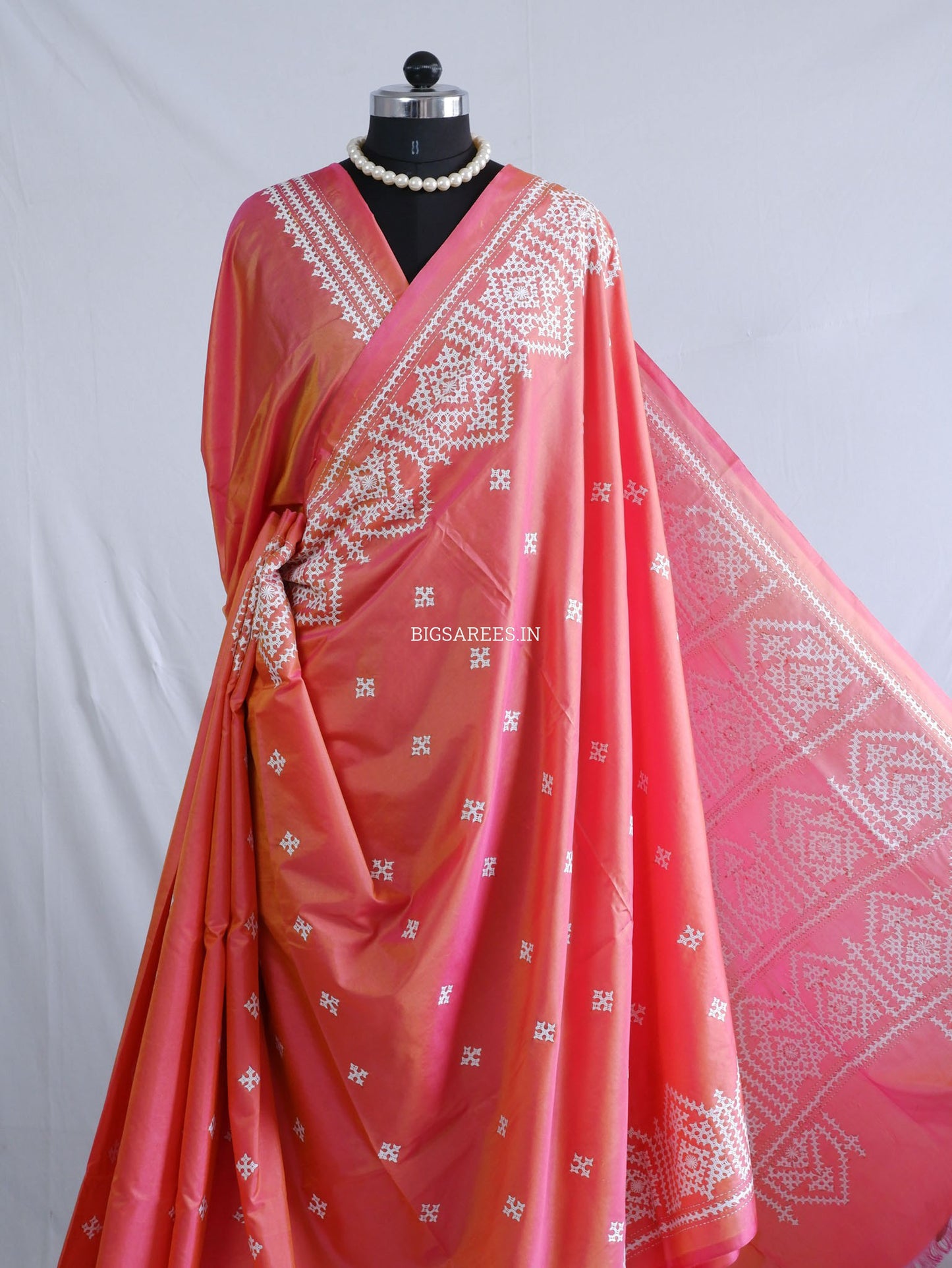 Kutchi/Gujarati Hand Embroidered Saree  | Blended Bangalore Silk / Art Silk | Carrot Pink (Dual Tone)