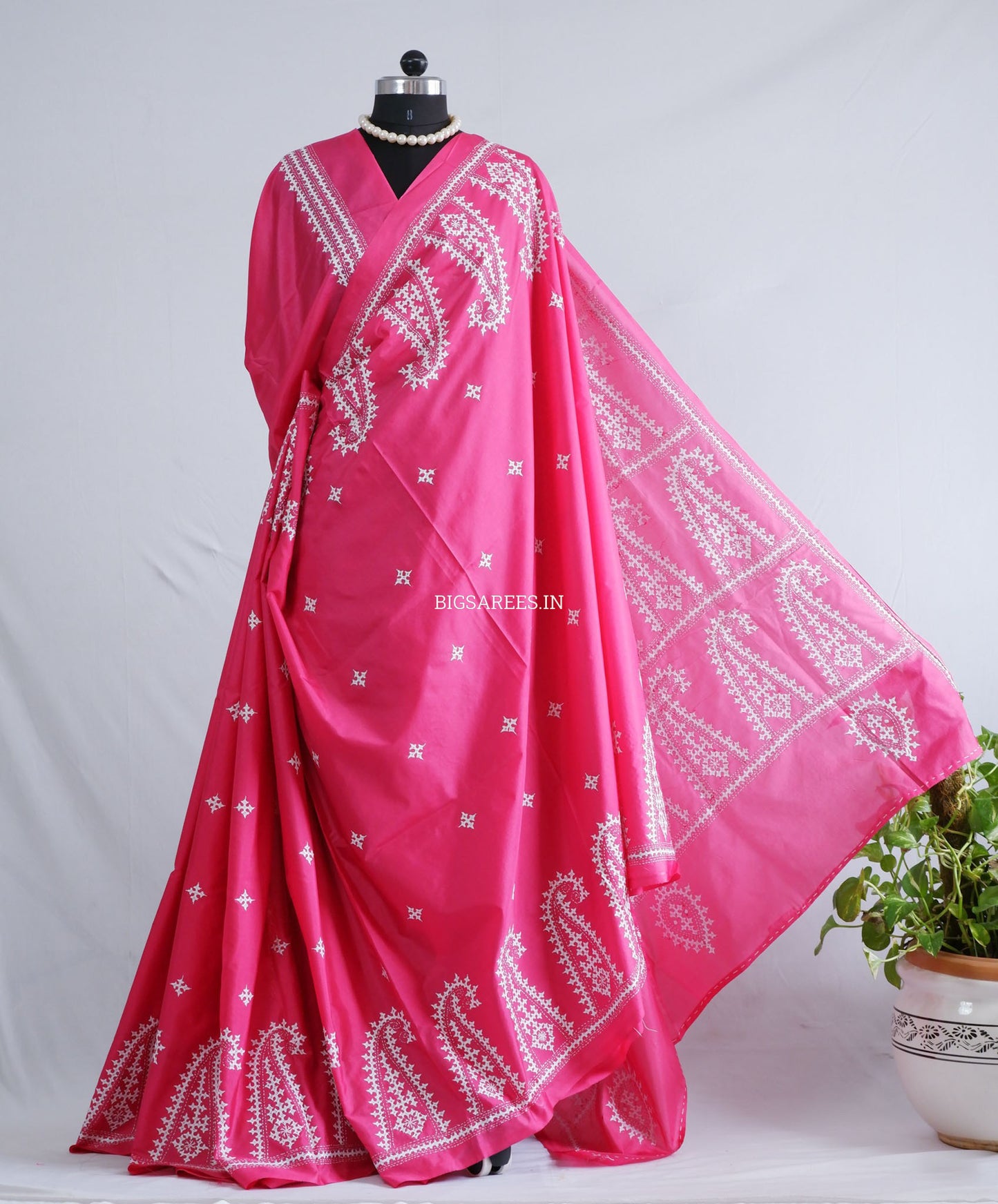 Kutchi/Gujarati Hand Embroidered Saree  | Blended Bangalore Silk / Art Silk | Pink