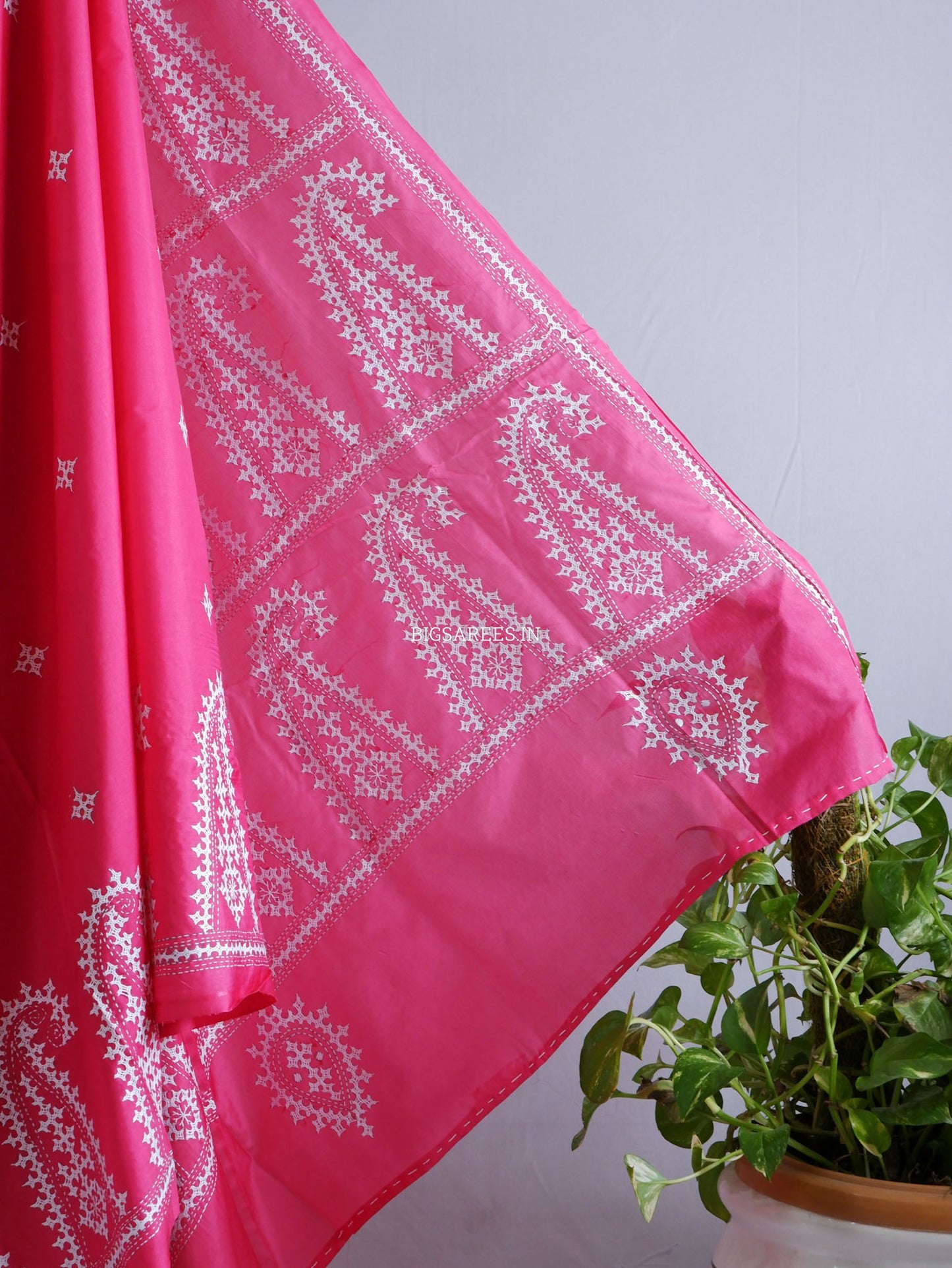 Kutchi/Gujarati Hand Embroidered Saree  | Blended Bangalore Silk / Art Silk | Pink