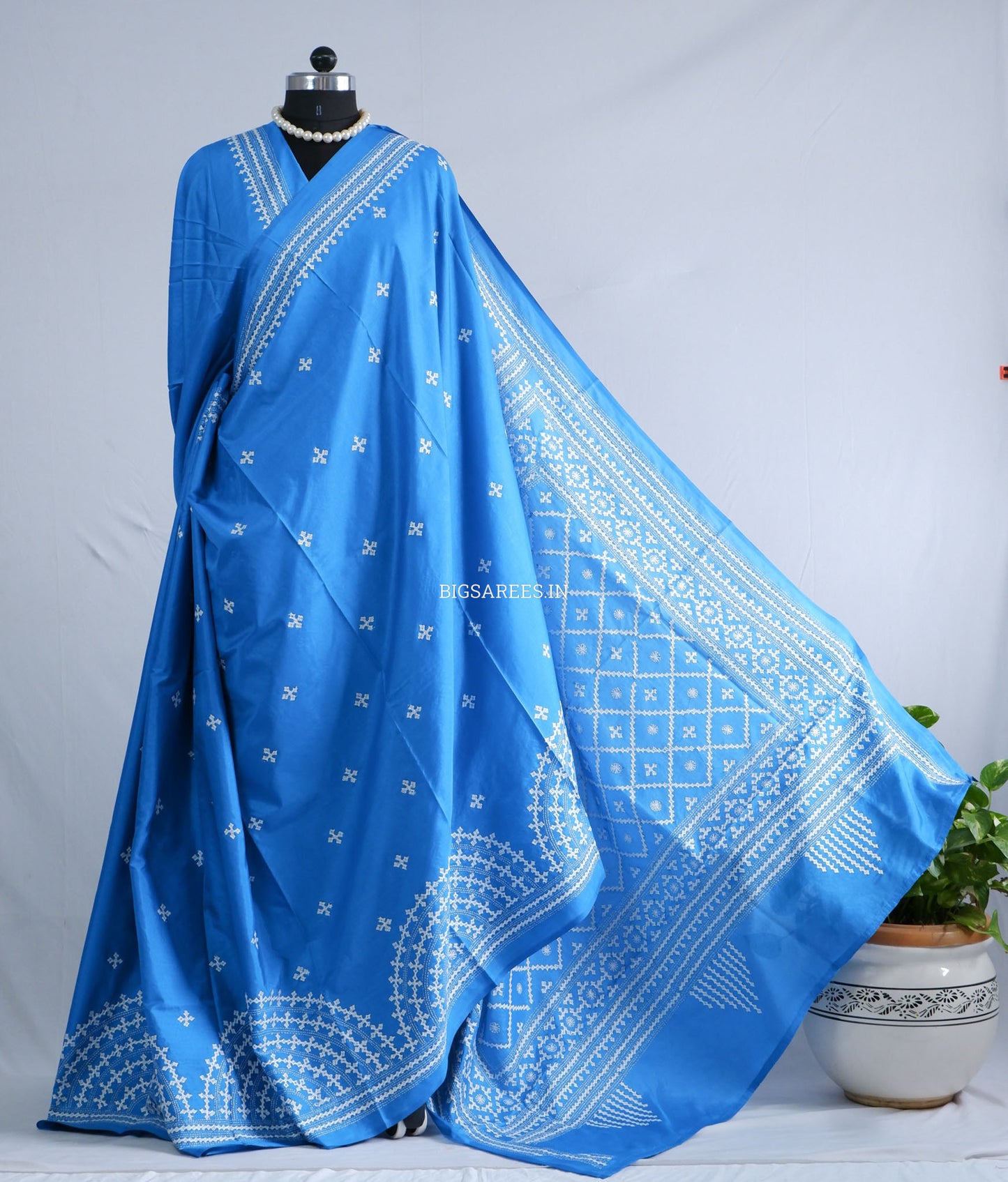 Kutchi/Gujarati Hand Embroidered Saree  | Blended Bangalore Silk / Art Silk | Royal Blue