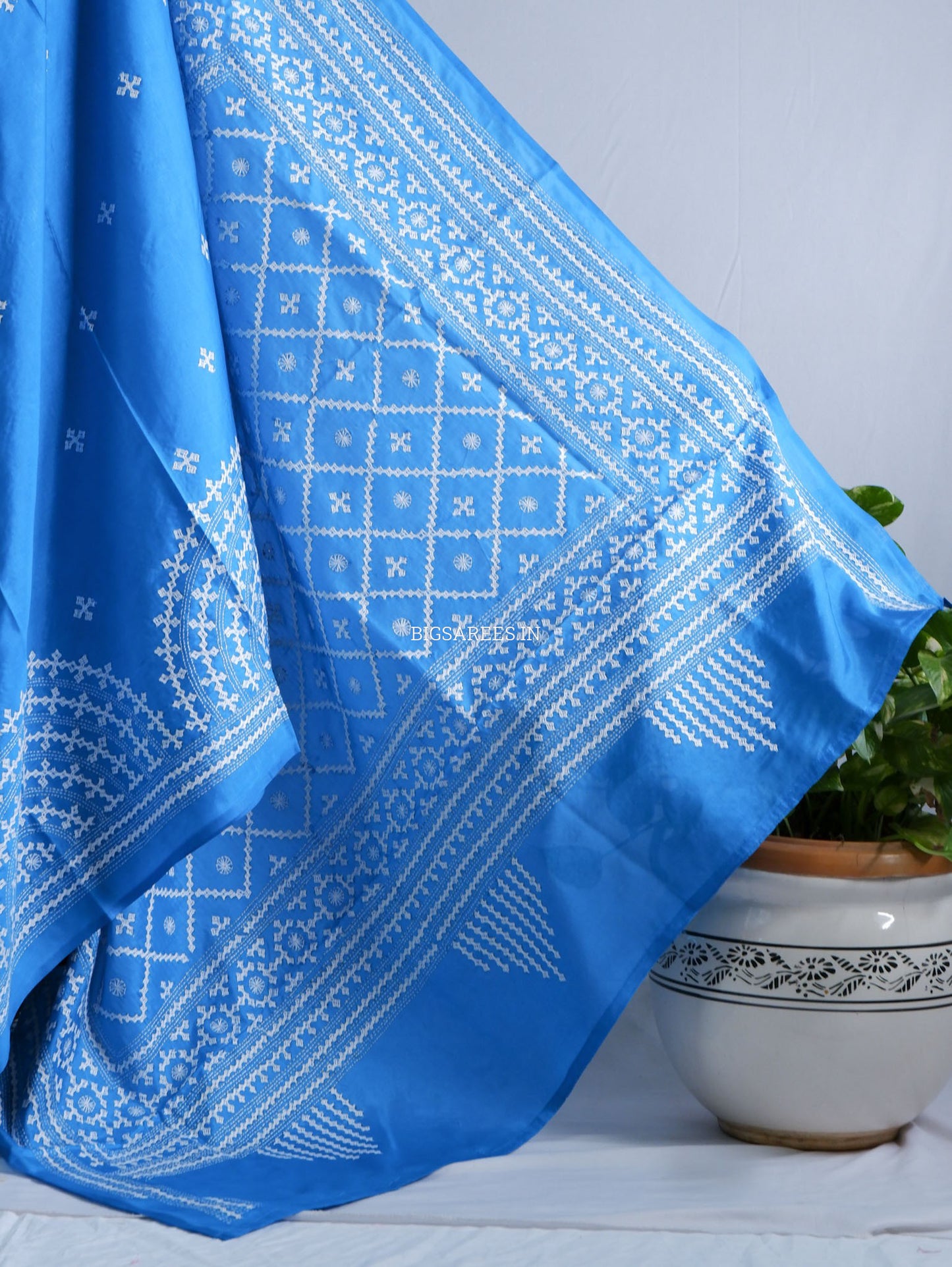 Kutchi/Gujarati Hand Embroidered Saree  | Blended Bangalore Silk / Art Silk | Royal Blue
