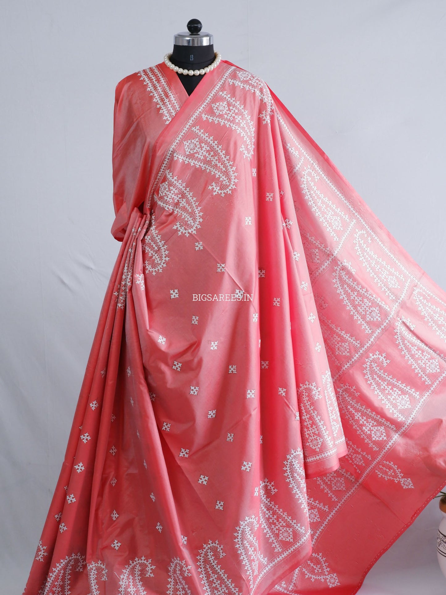 Kutchi/Gujarati Hand Embroidered Saree  | Blended Bangalore Silk / Art Silk | Cherry Pink (Dual Tone)