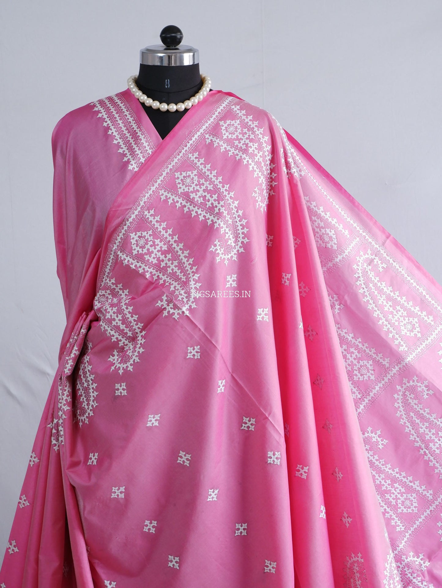 Kutchi/Gujarati Hand Embroidered Saree  | Blended Bangalore Silk / Art Silk | Light Pink