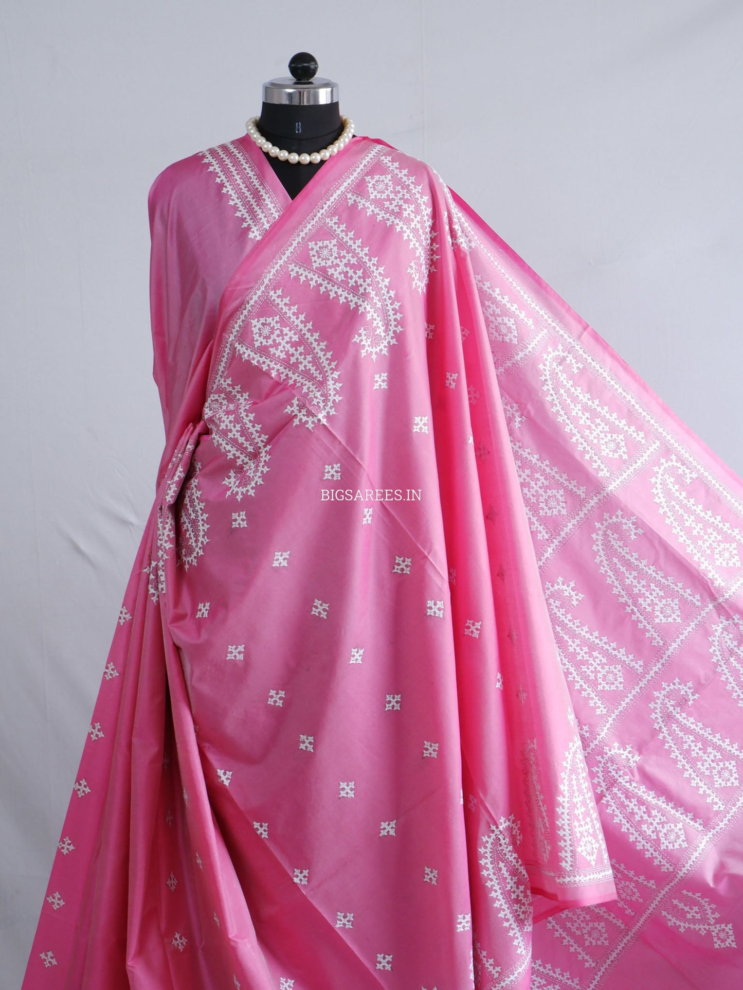 Kutchi/Gujarati Hand Embroidered Saree  | Blended Bangalore Silk / Art Silk | Light Pink