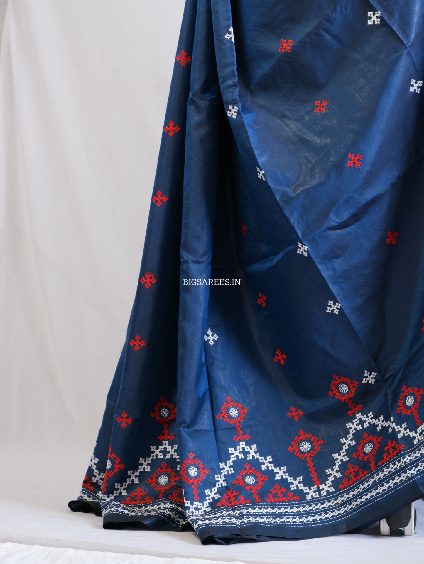 Kutchi/Gujarati Hand Embroidered Saree  | Blended Bangalore Silk / Art Silk | Cerulean Blue