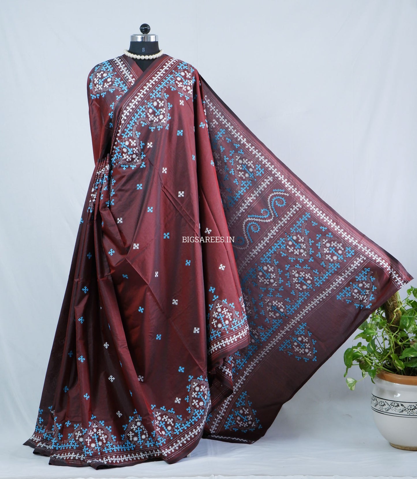Kutchi/Gujarati Hand Embroidered Saree  | Blended Bangalore Silk / Art Silk | Maroon