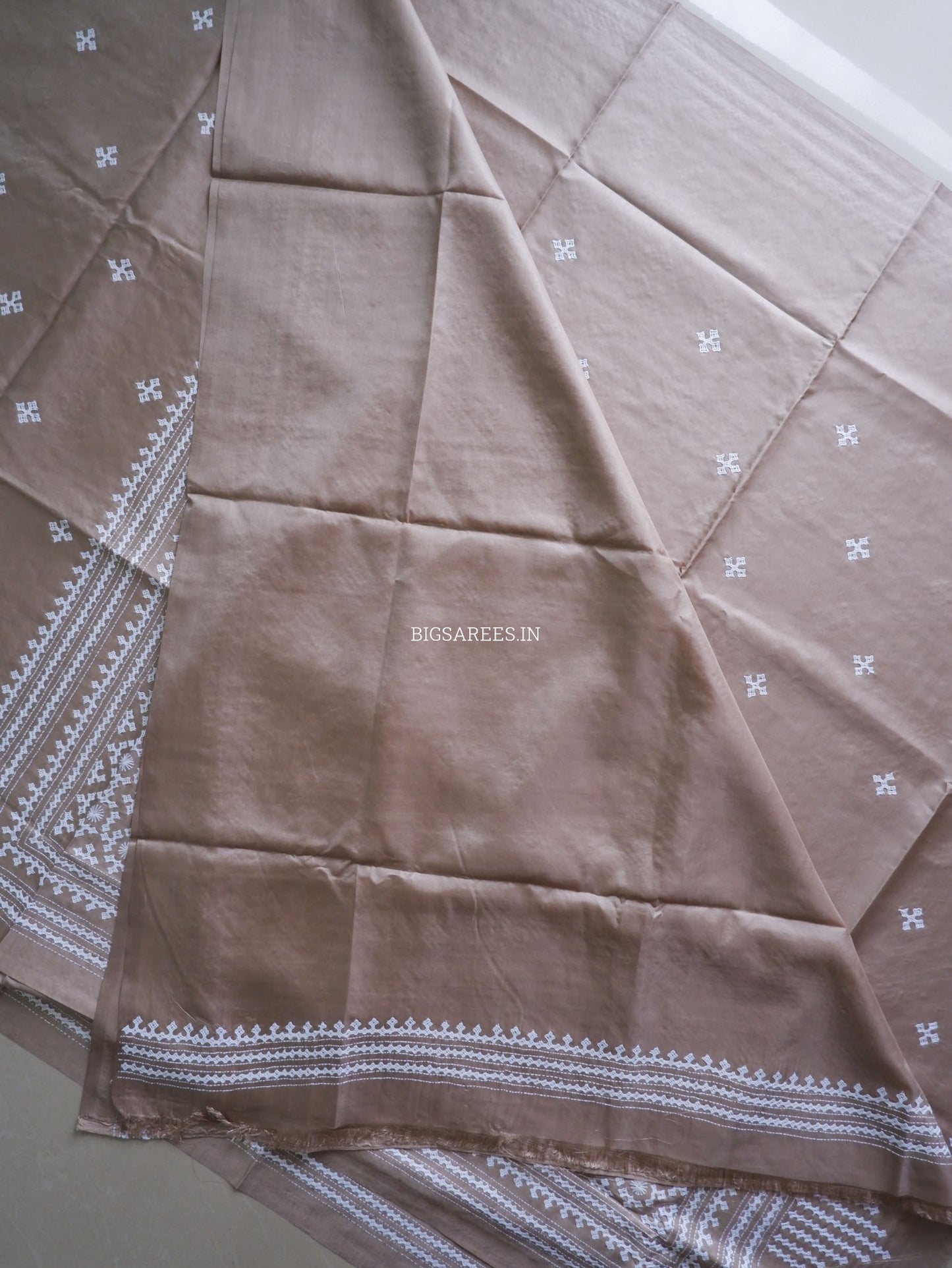Kutchi/Gujarati Hand Embroidered Saree  | Blended Bangalore Silk / Art Silk | Khaki