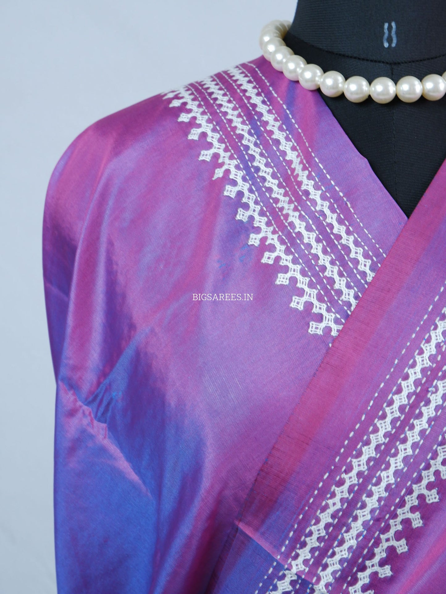 Kutchi/Gujarati Hand Embroidered Saree  | Blended Bangalore Silk / Art Silk | Fuchsia