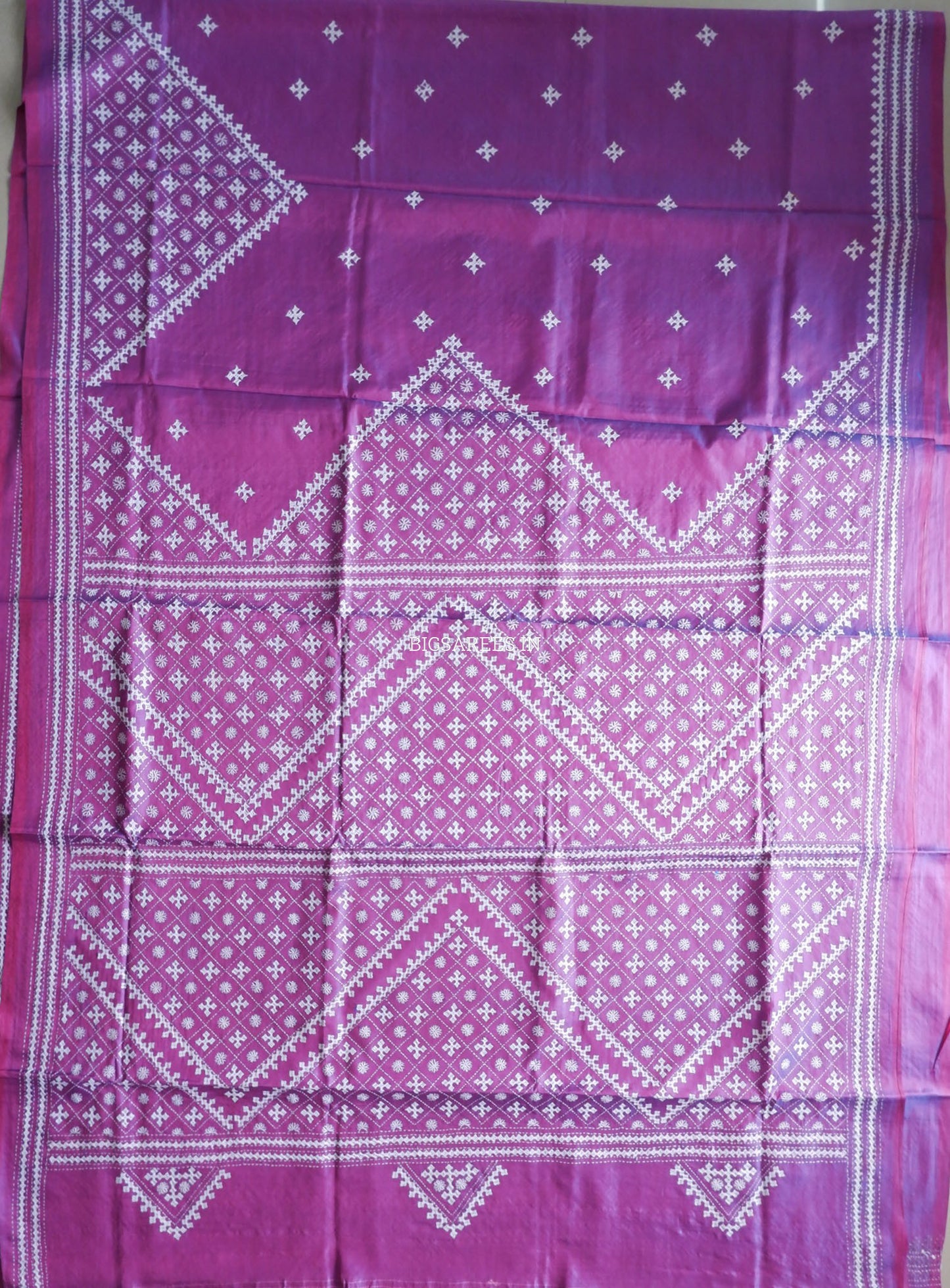 Kutchi/Gujarati Hand Embroidered Saree  | Blended Bangalore Silk / Art Silk | Fuchsia