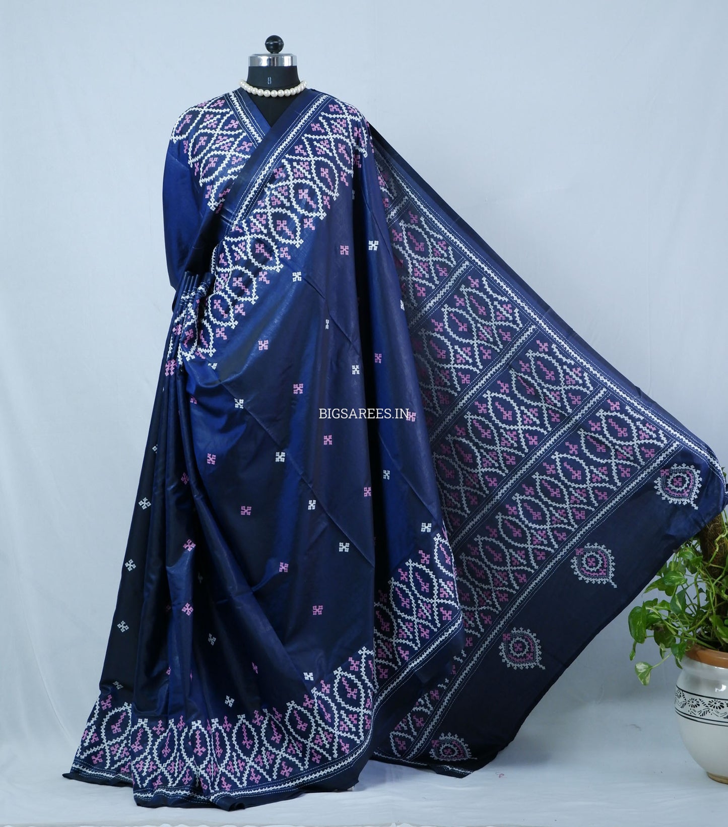 Kutchi/Gujarati Hand Embroidered Saree  | Blended Bangalore Silk / Art Silk | Dark Navy Blue