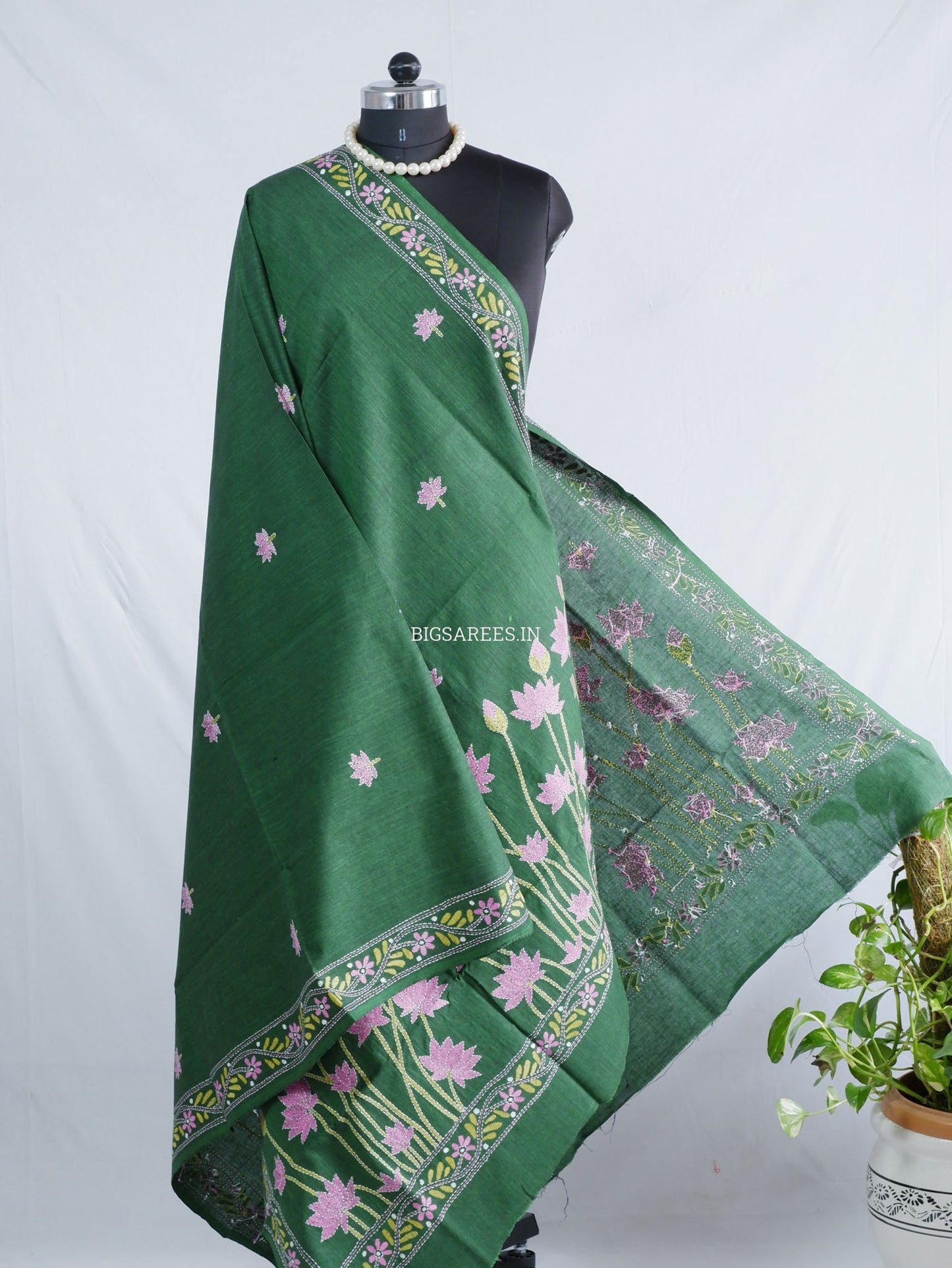 Hand-Embroidered Kantha Stitch Dupatta | Khadi Cotton | Dark Green