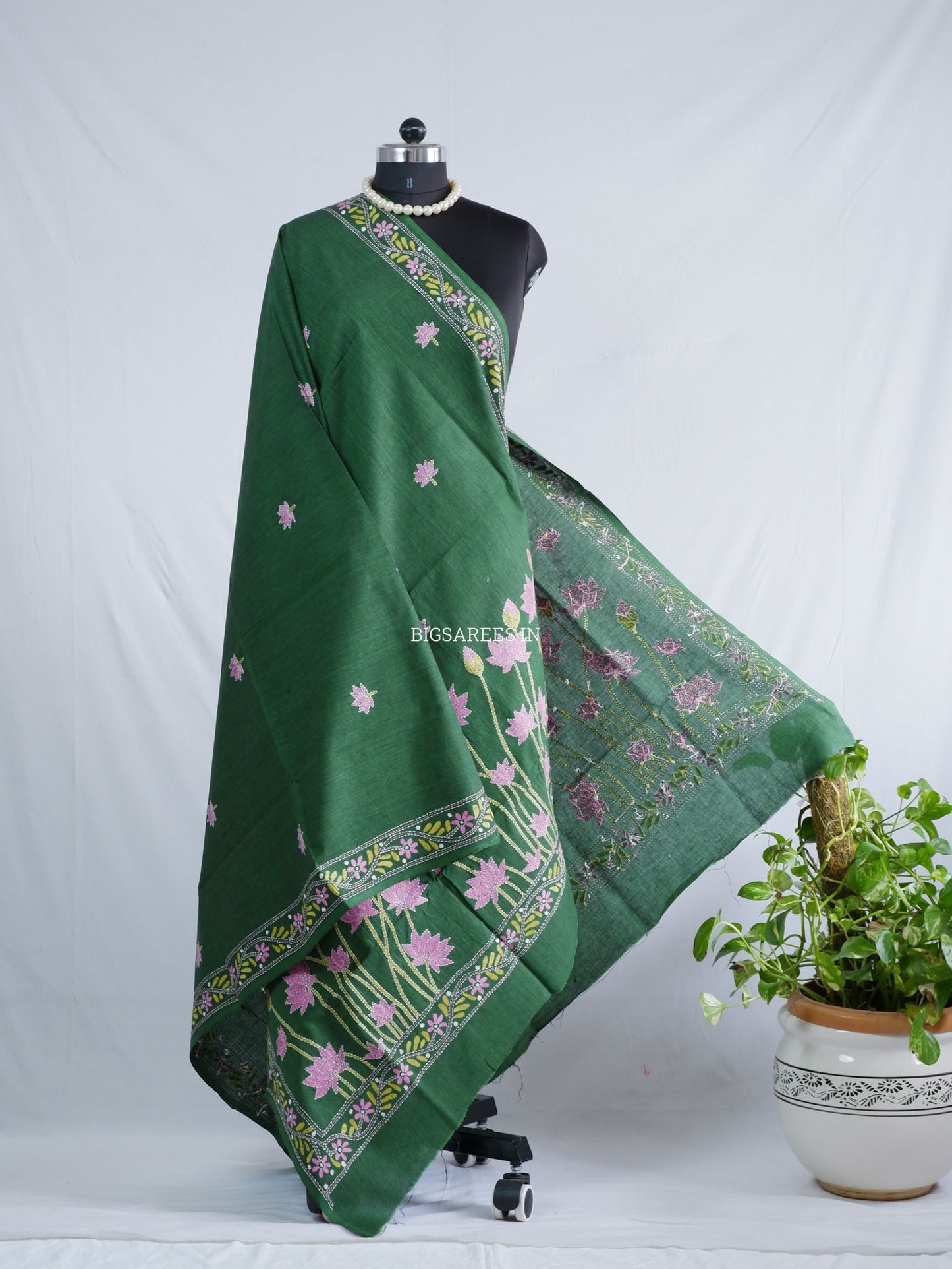 Hand-Embroidered Kantha Stitch Dupatta | Khadi Cotton | Dark Green