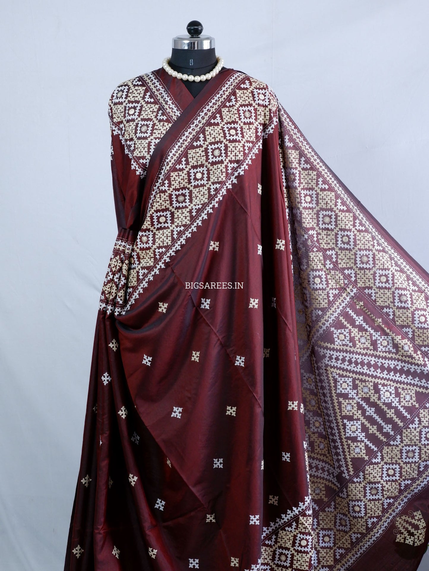 Kutchi/Gujarati Stitch Hand Embroidered Saree | Art Silk | Foil Mirror | Maroon