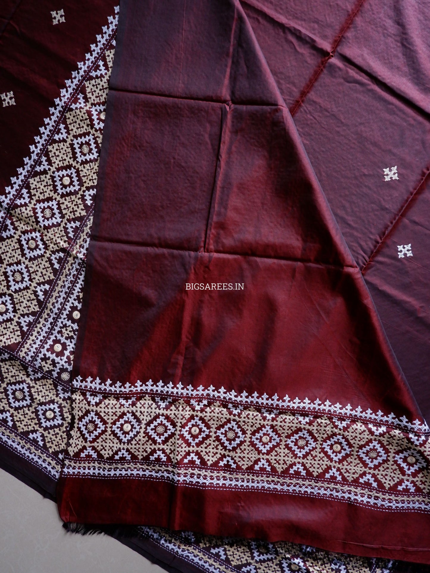 Kutchi/Gujarati Stitch Hand Embroidered Saree | Art Silk | Foil Mirror | Maroon