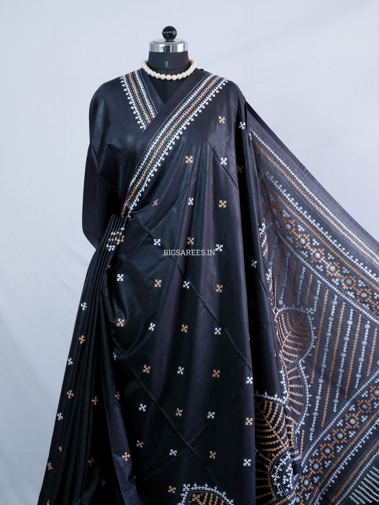 Kutchi/Gujarati Hand Embroidered Saree  | Blended Bangalore Silk / Art Silk | Black