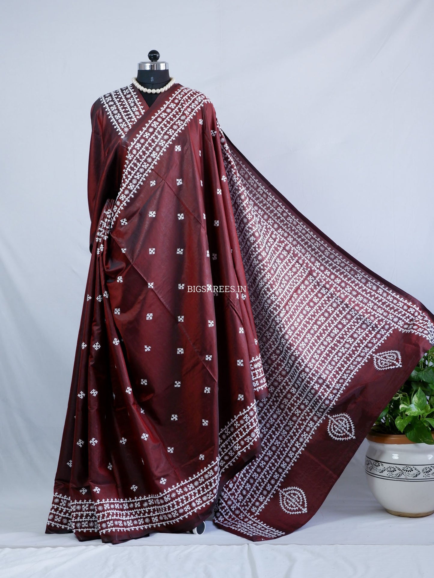 Kutchi/Gujarati Hand Embroidered Saree  | Blended Bangalore Silk / Art Silk | Maroon