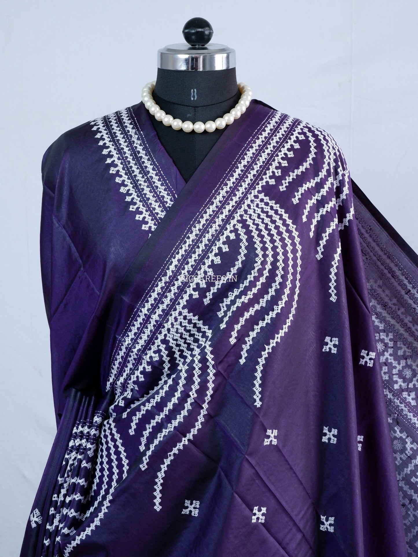 Kutchi/Gujarati Hand Embroidered Saree  | Blended Bangalore Silk / Art Silk | Purple