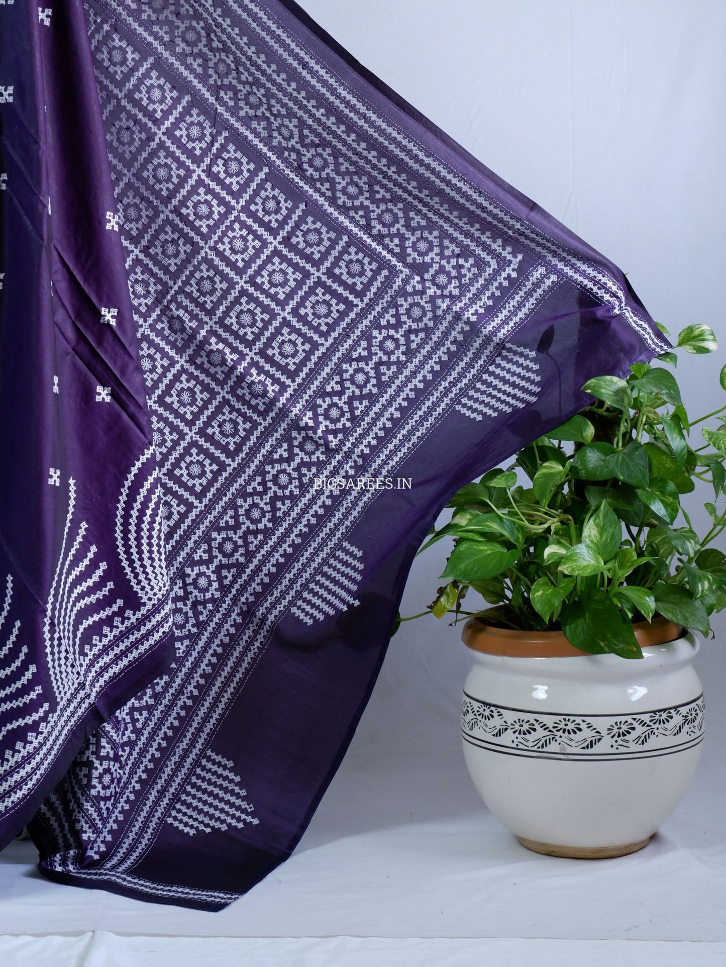 Kutchi/Gujarati Hand Embroidered Saree  | Blended Bangalore Silk / Art Silk | Purple