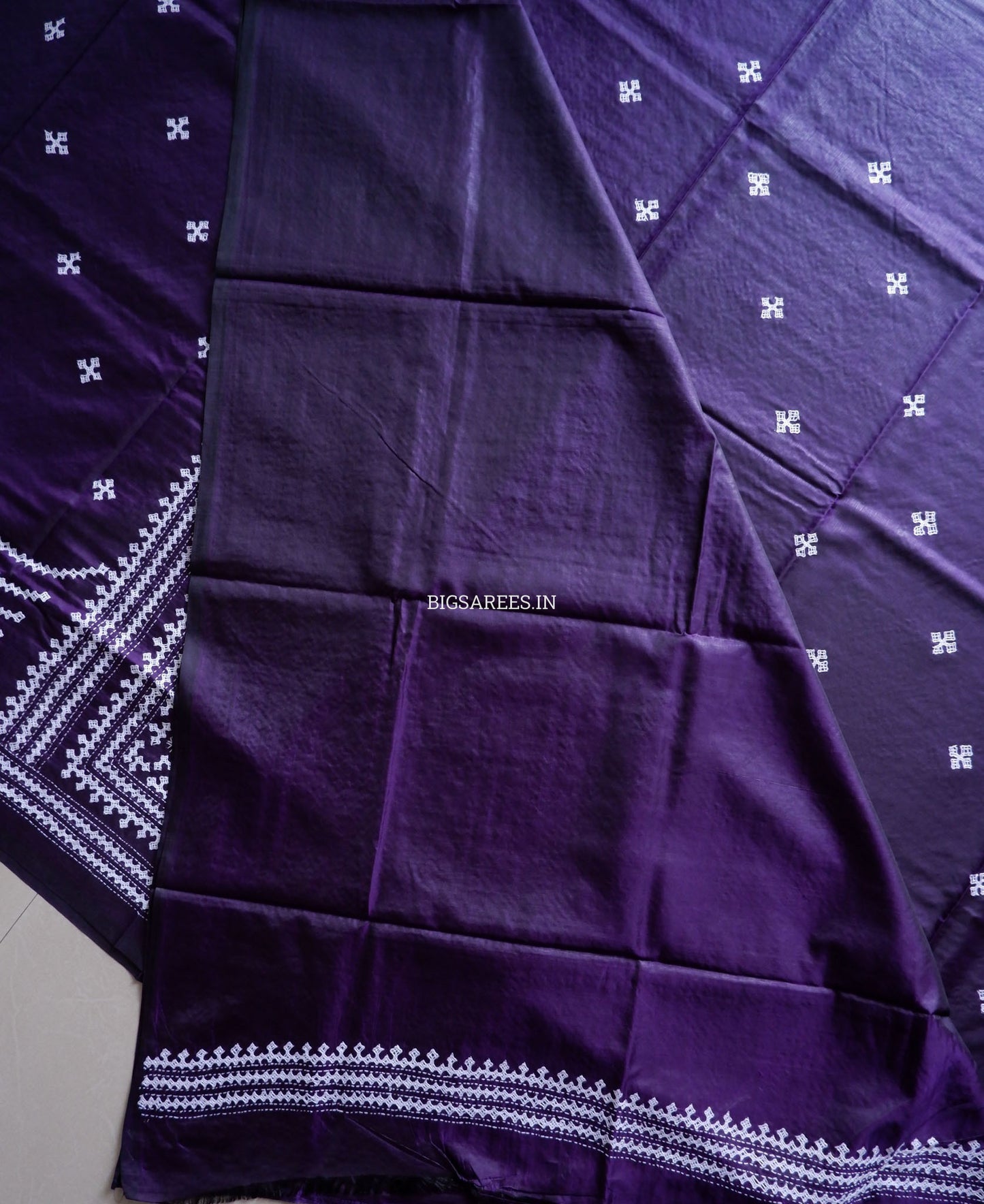 Kutchi/Gujarati Hand Embroidered Saree  | Blended Bangalore Silk / Art Silk | Purple