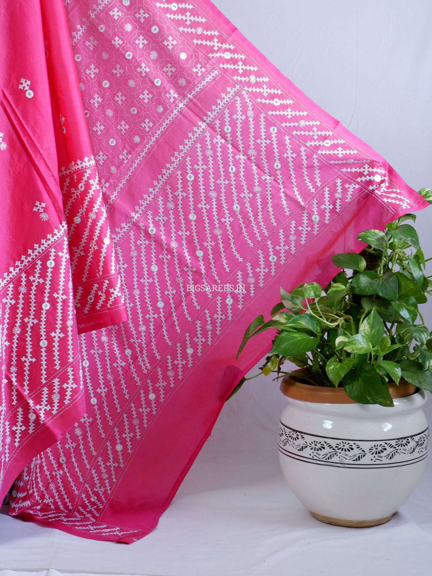Kutchi/Gujarati Stitch Hand Embroidered Saree | Art Silk | Foil Mirror | Pink