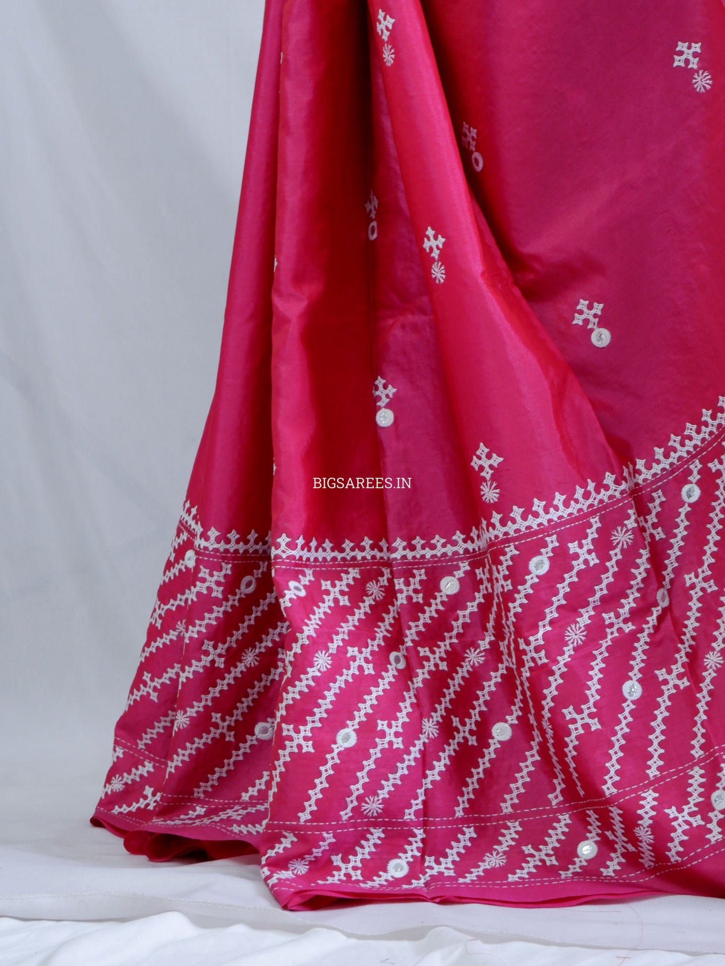 Kutchi/Gujarati Stitch Hand Embroidered Saree | Art Silk | Foil Mirror | Pink
